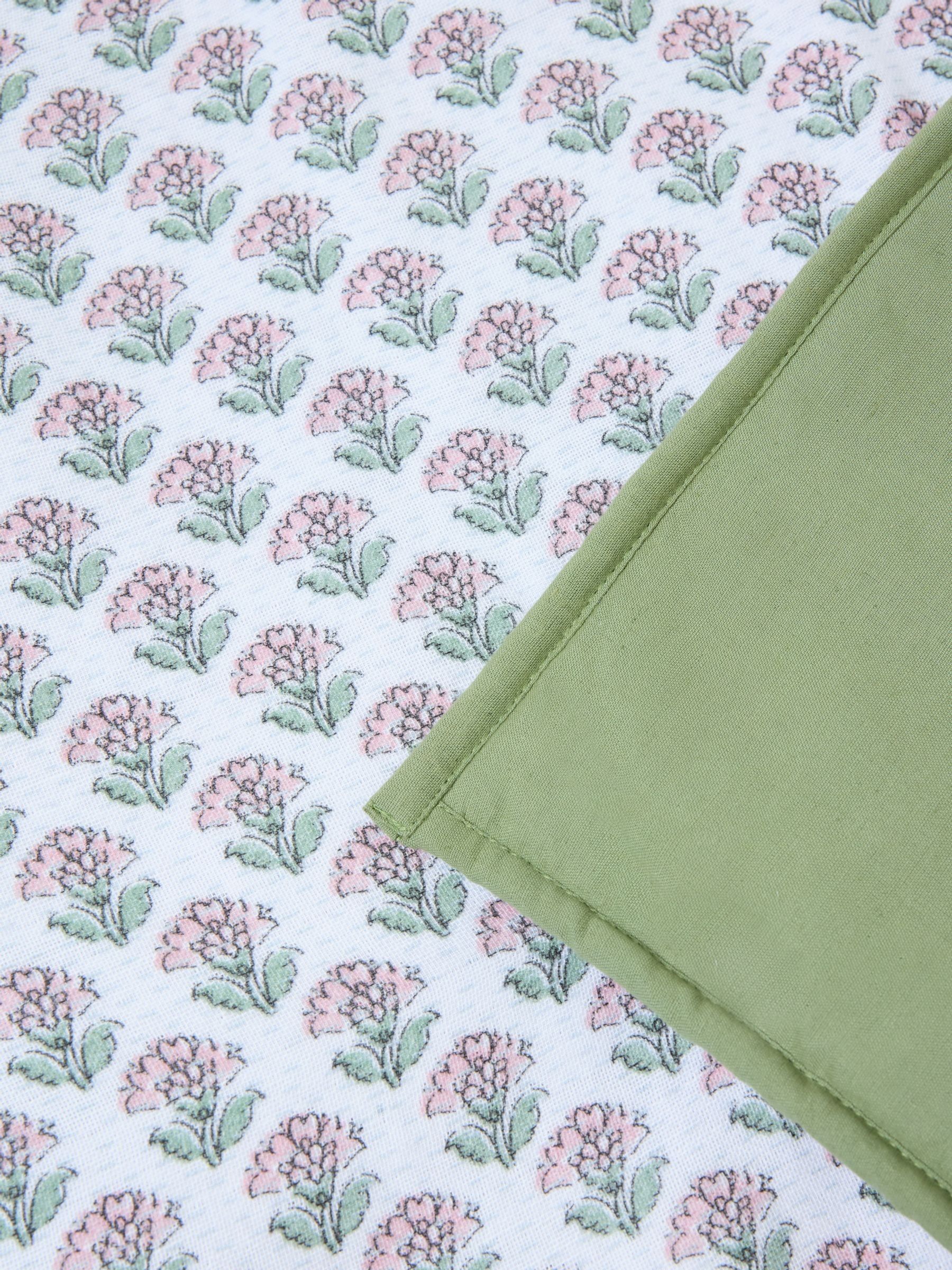 Indienne Floral Green Quilted 100% Cotton Throw - Image 3 of 4