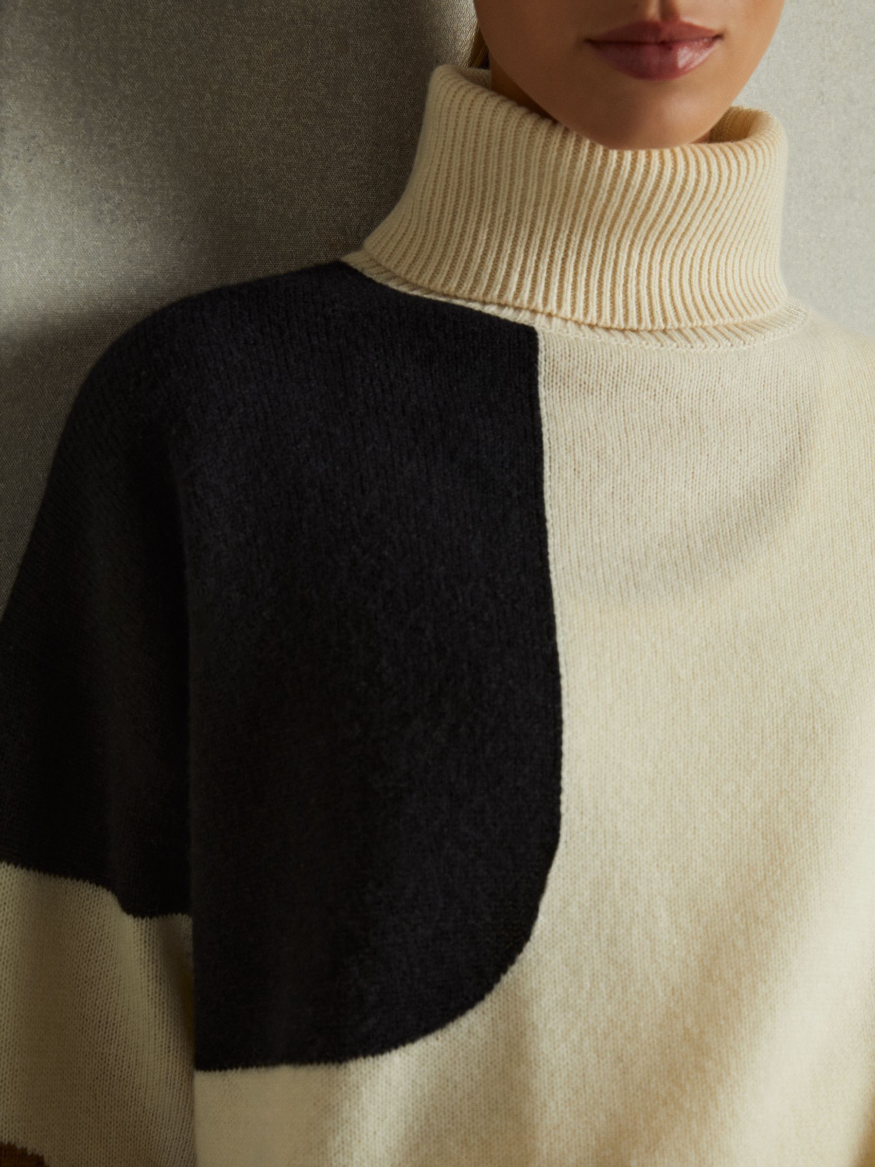 Wool-Cashmere Colourblock-Intarsia Jumper in Cream/Brown - Image 5 of 7