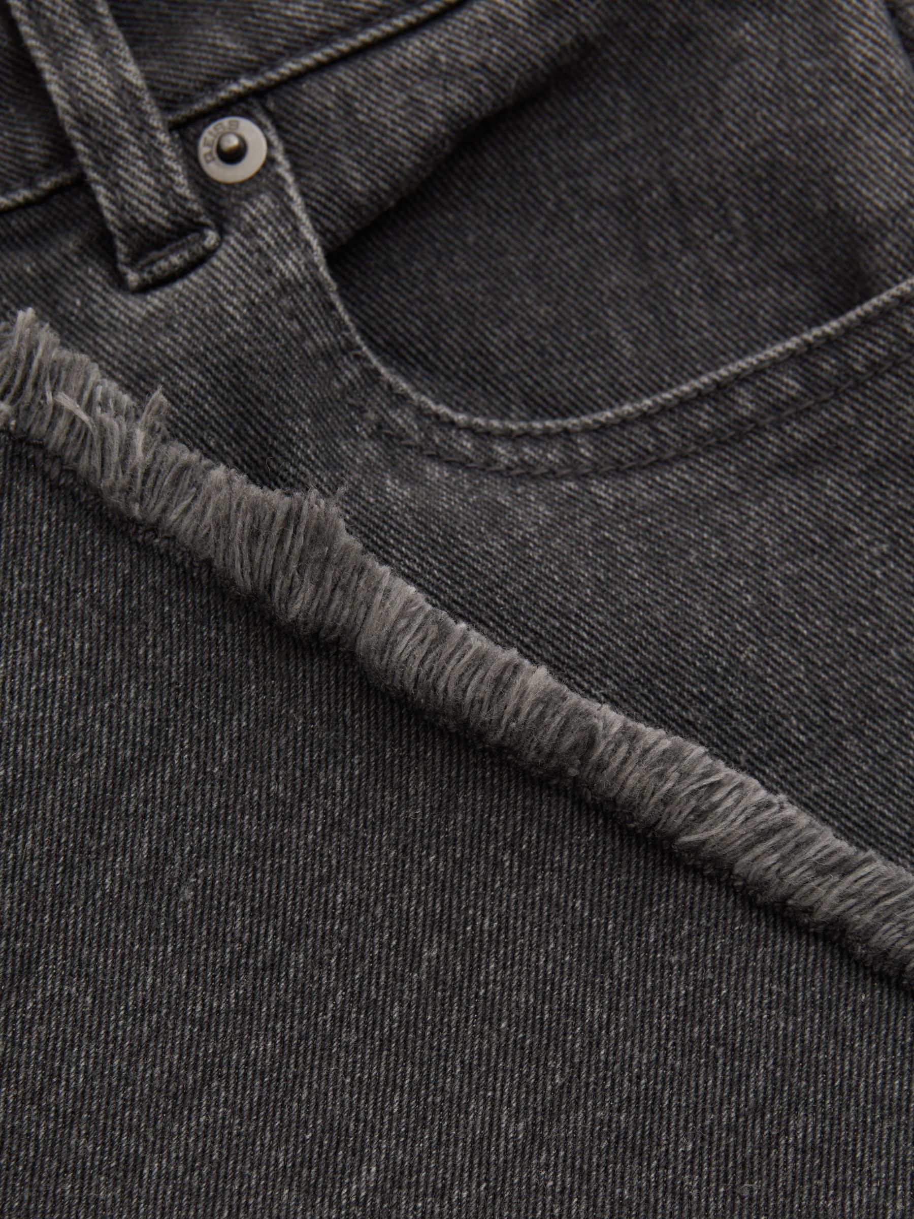 9-13 yrs Wide Leg Frayed Jeans in Grey - Image 4 of 4