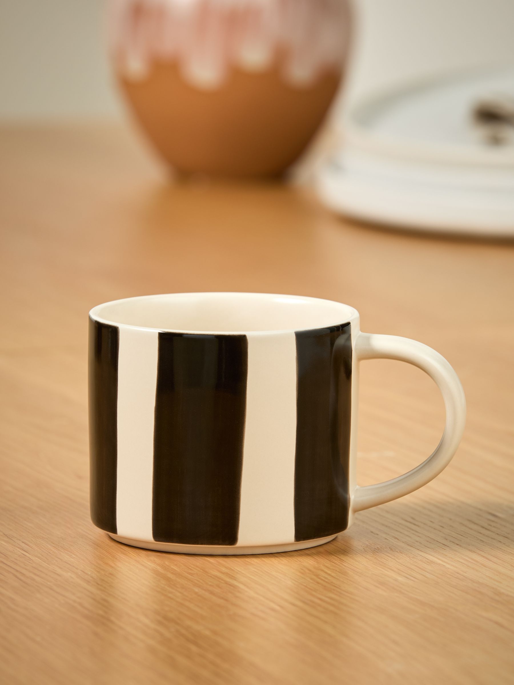 Set of 4 Jovi Hand Painted Stacking Mugs in Black/White - Image 3 of 4