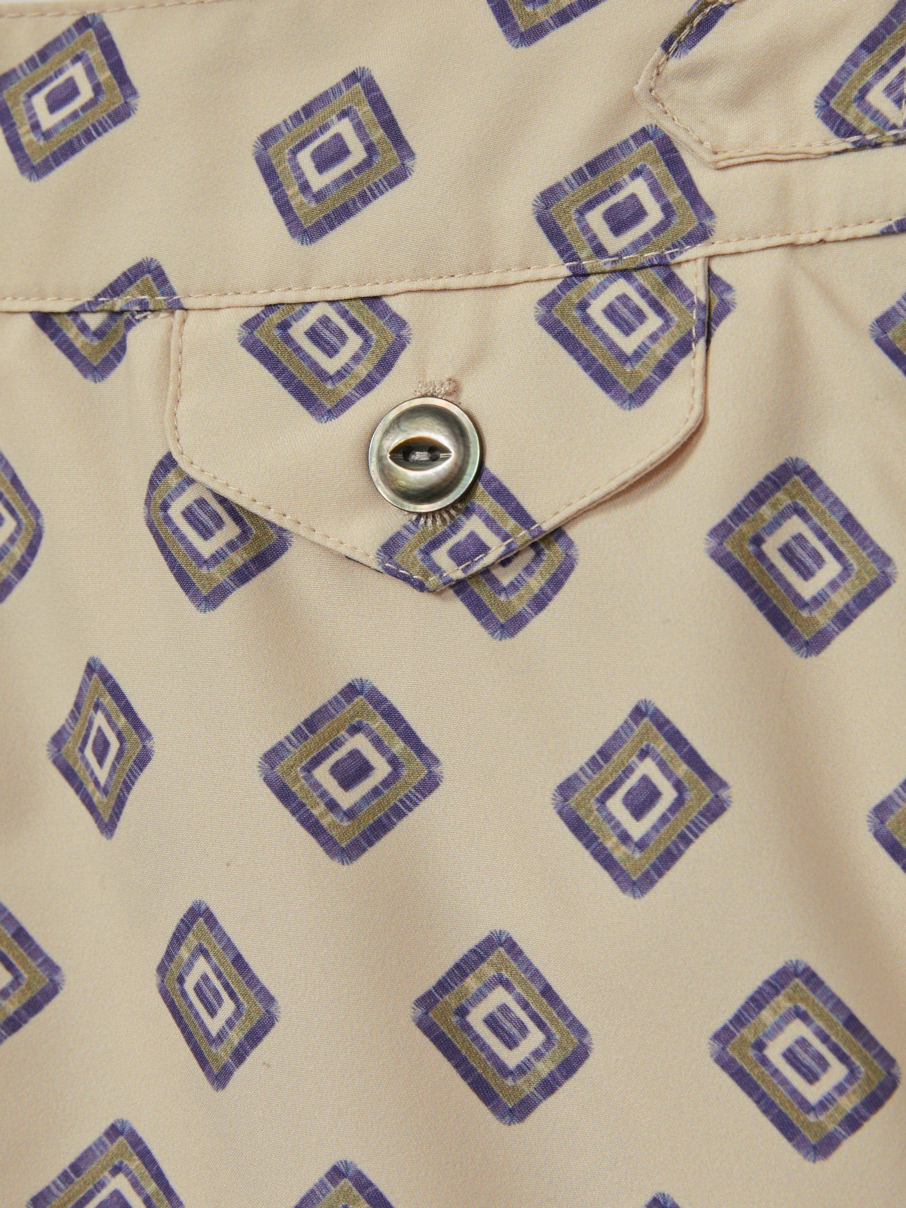 Hemingsworth Ikat-Print Swim Shorts in Ecru - Image 2 of 2