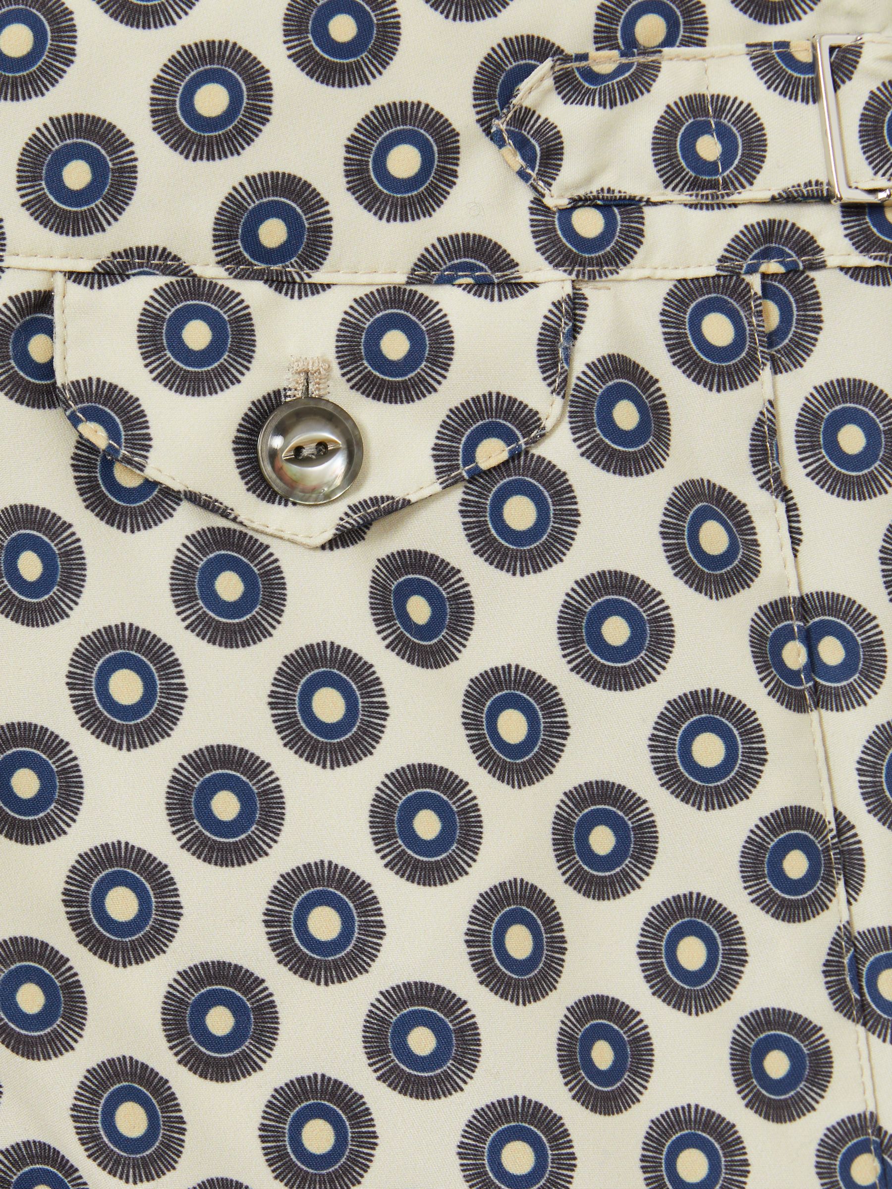 Hemingsworth Ikat-Print Swim Shorts in Bone - Image 2 of 2