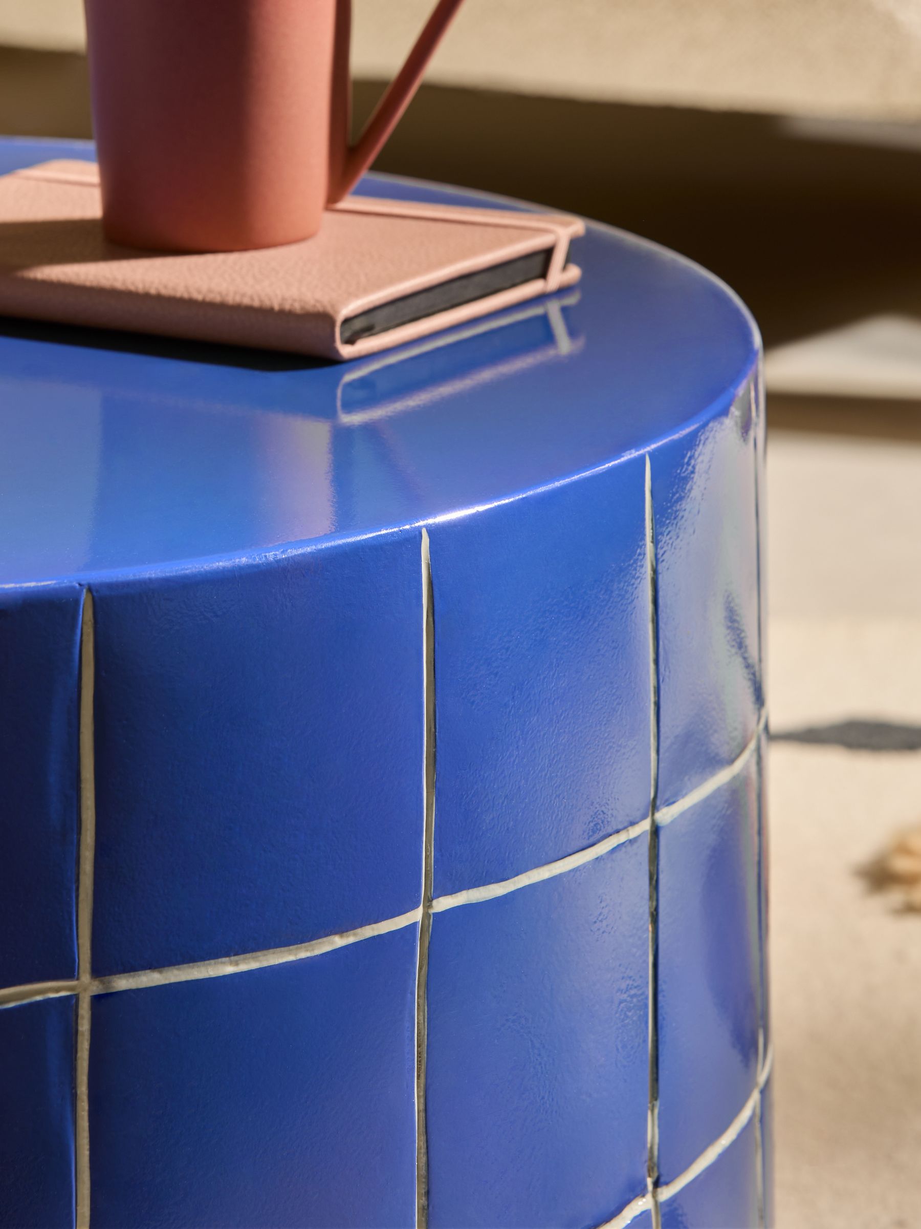 Logan Indoor/Outdoor Coffee Table in Blue White Check - Image 3 of 4