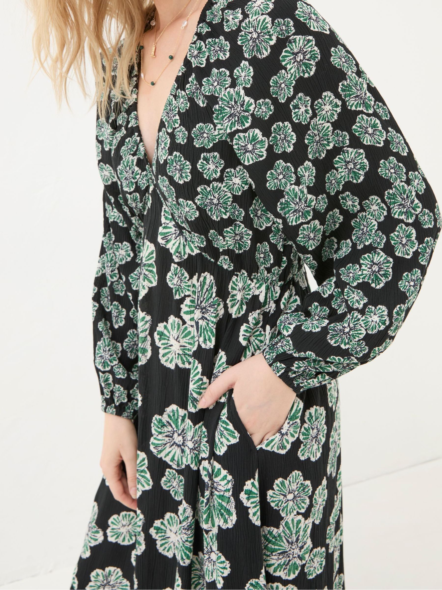 Noelle Black Spaced Floral Midi Dress - Image 5 of 6