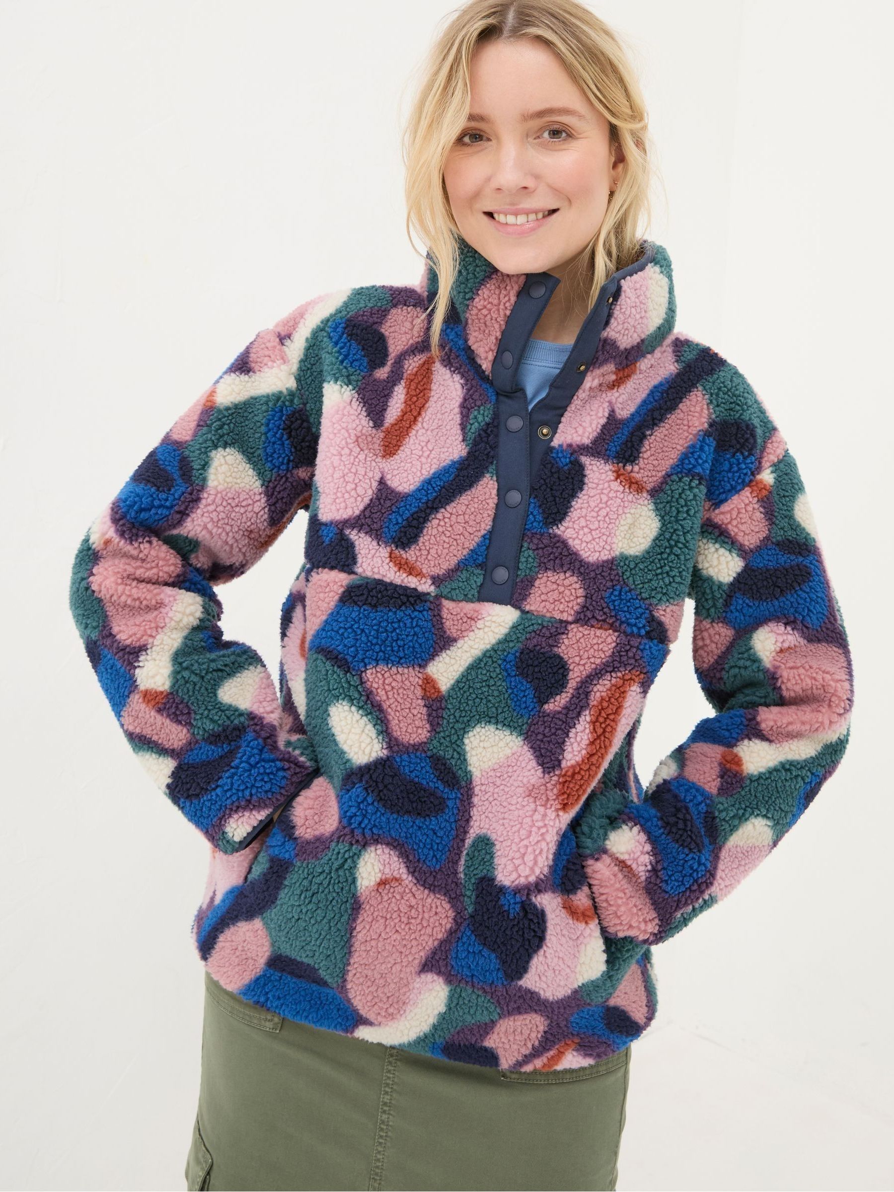 Black Abstract Printed Fleece - Image 2 of 7