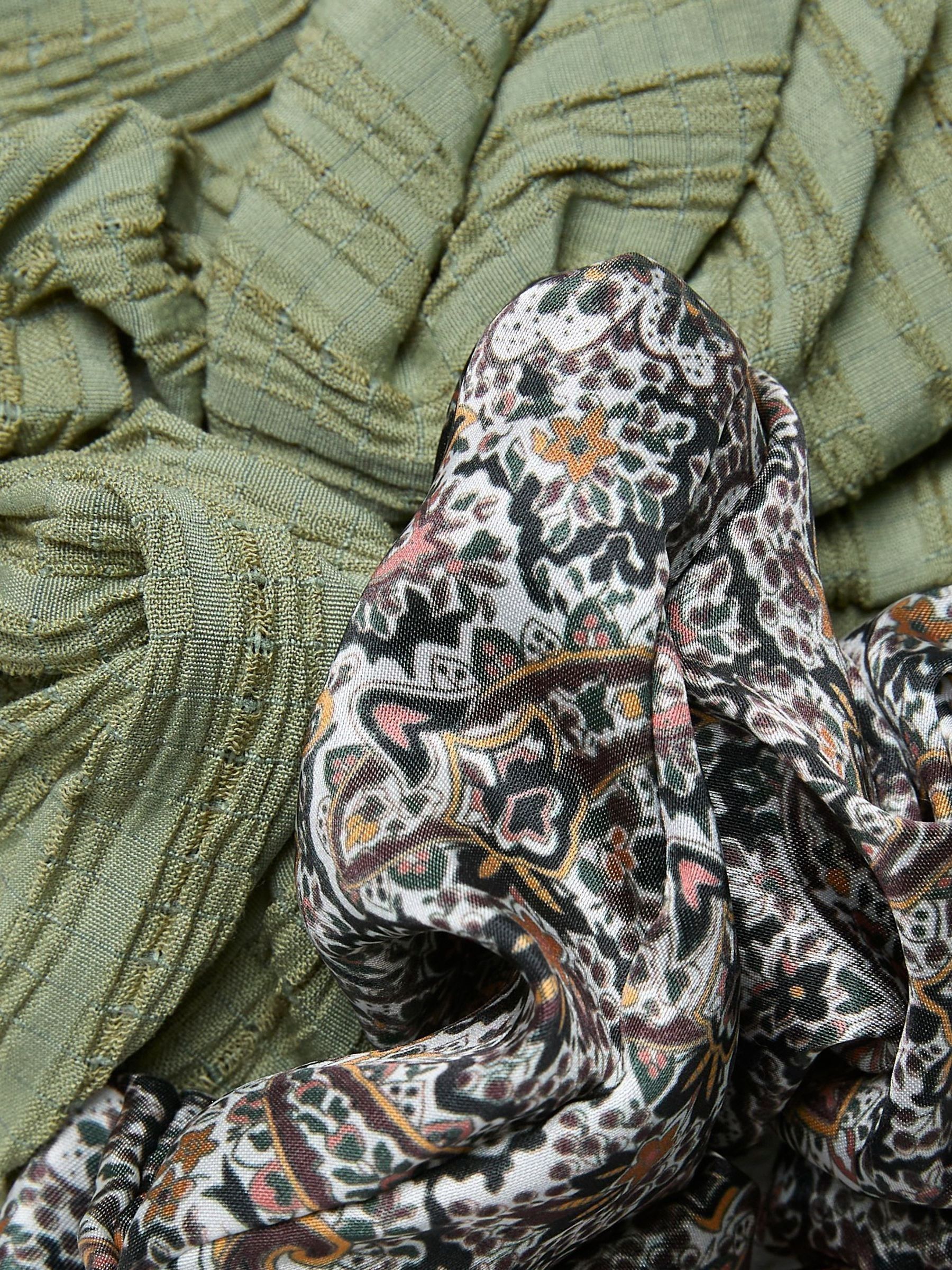 Green 2 Pack Paisley Scrunchies - Image 2 of 2