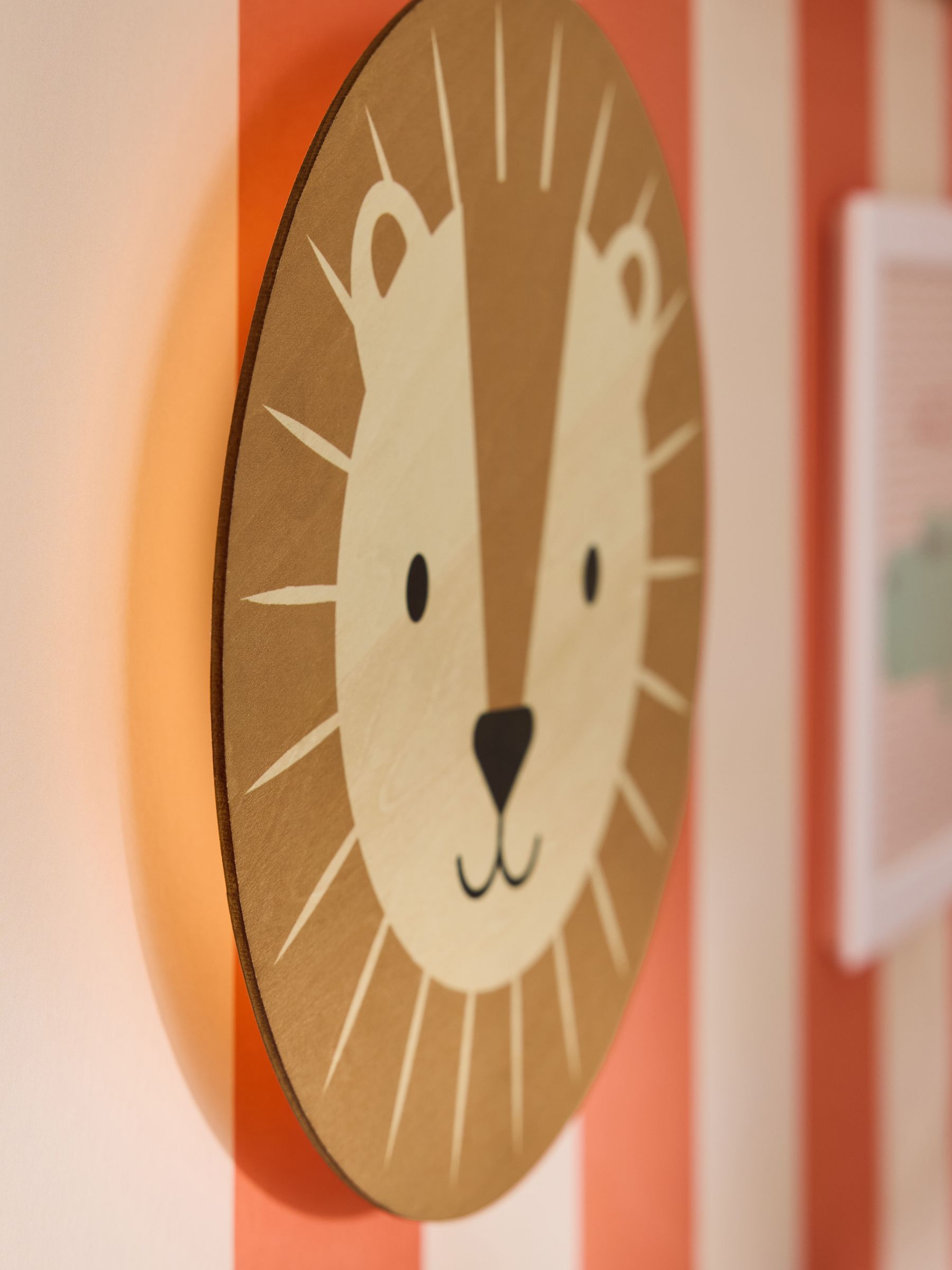 Wood Rechargable Luca Lion Wall Light - Image 3 of 6