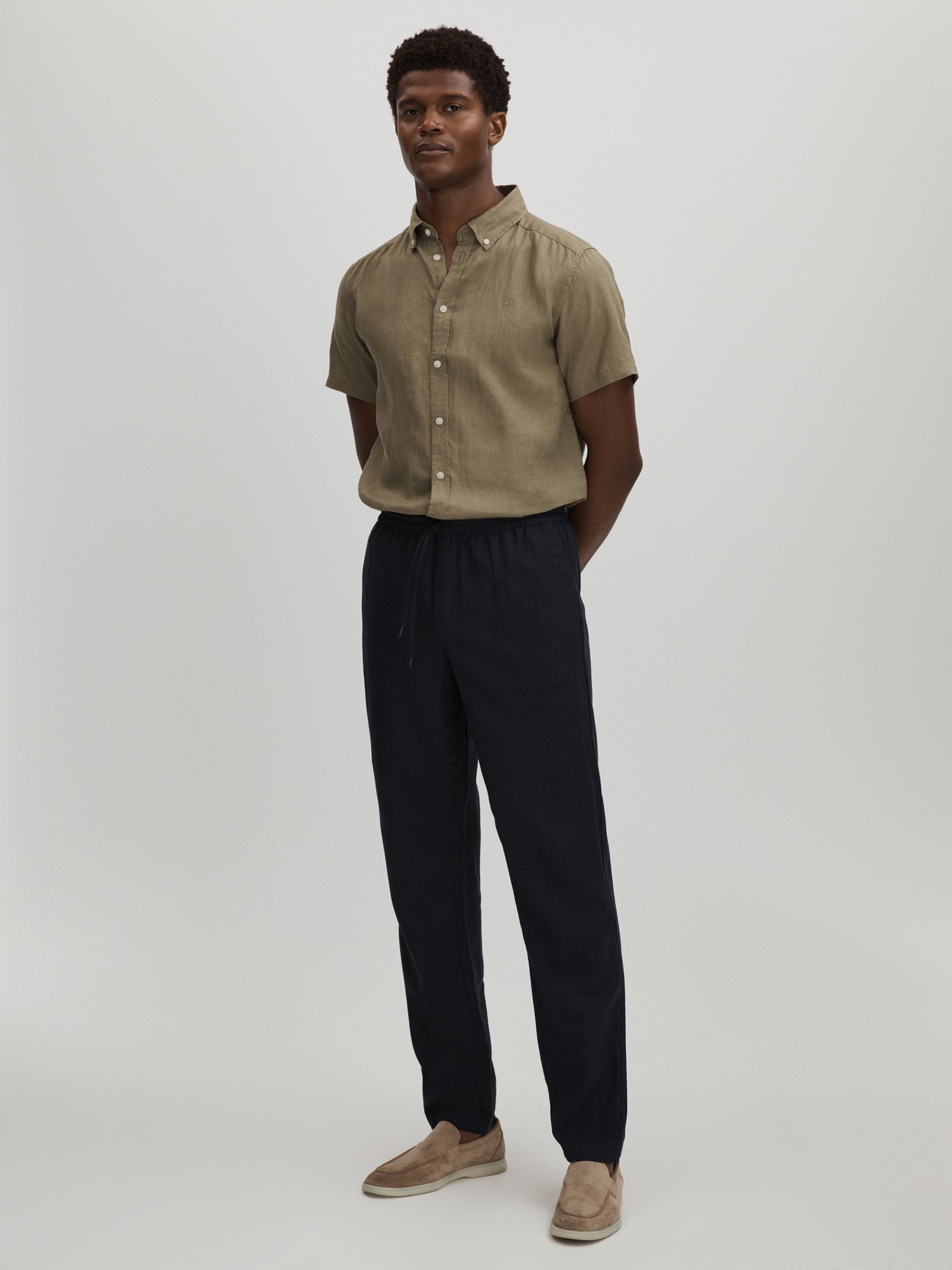 Les Deux Forest Green Linen Blend Drawstring Trousers in Dark Navy - Image 3 of 6