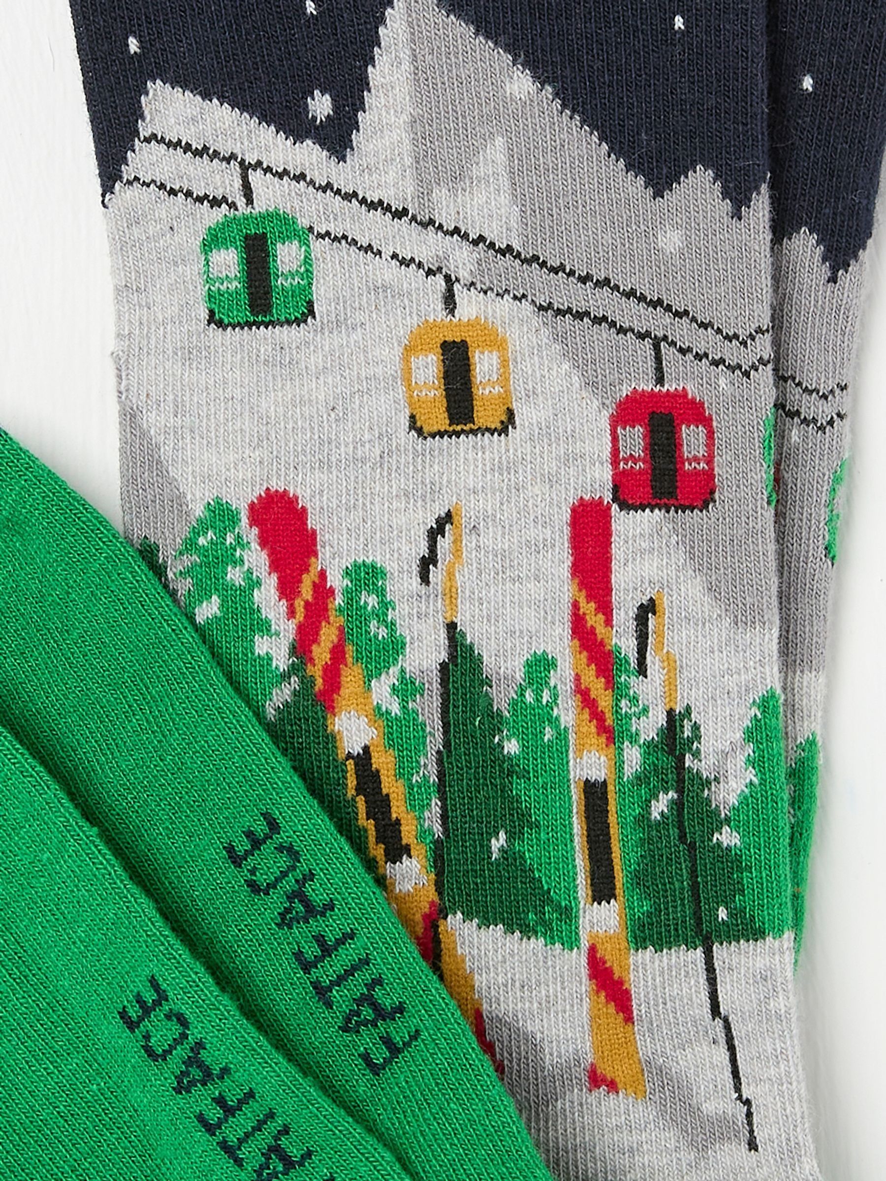 Green Mens Ski Scene Socks 1 Pack - Image 2 of 2