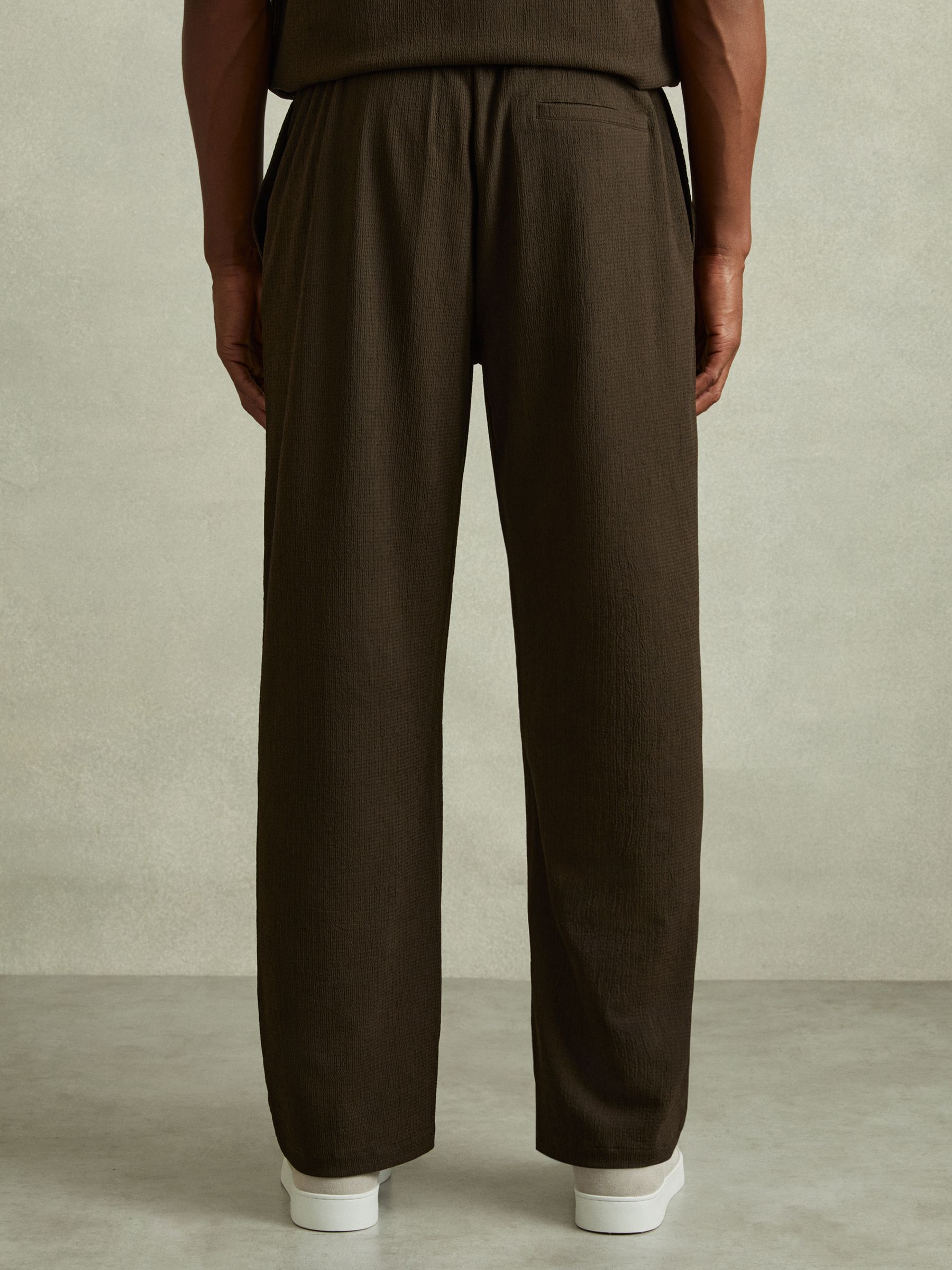 Textured Crepe Drawstring Trousers in Dark Olive Green - Image 5 of 6