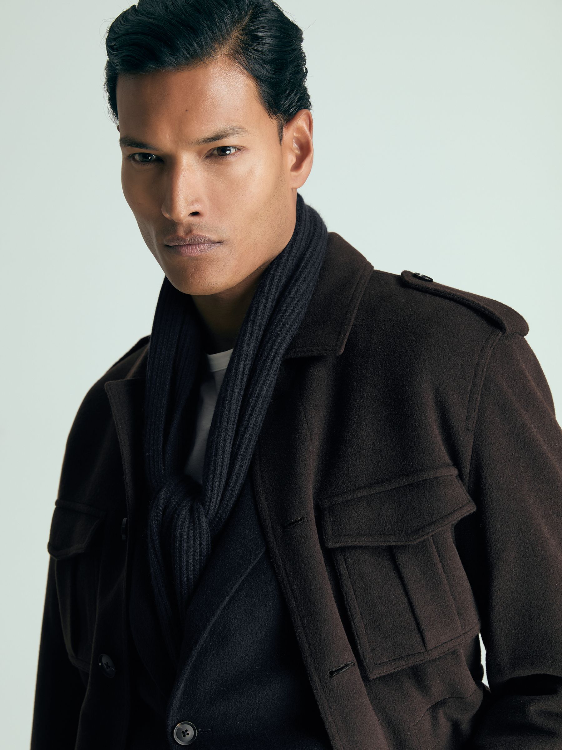 Atelier Ribbed-Cashmere Scarf in Dark Navy - Image 2 of 4