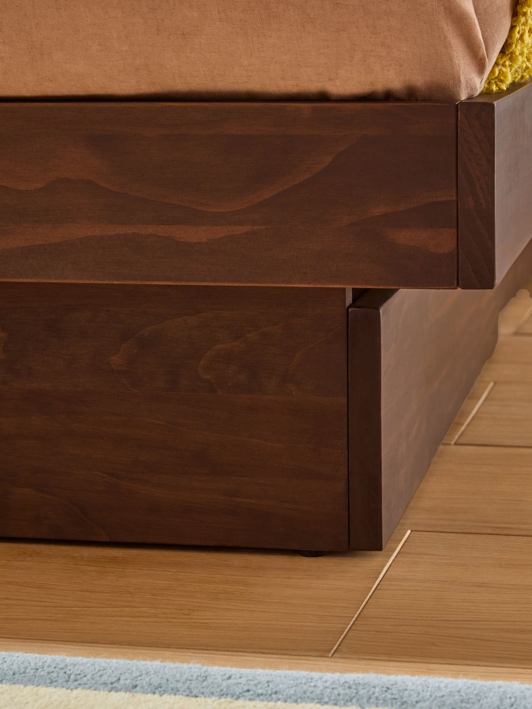 Meiko Platform Bed in Dark Brown - Image 3 of 5