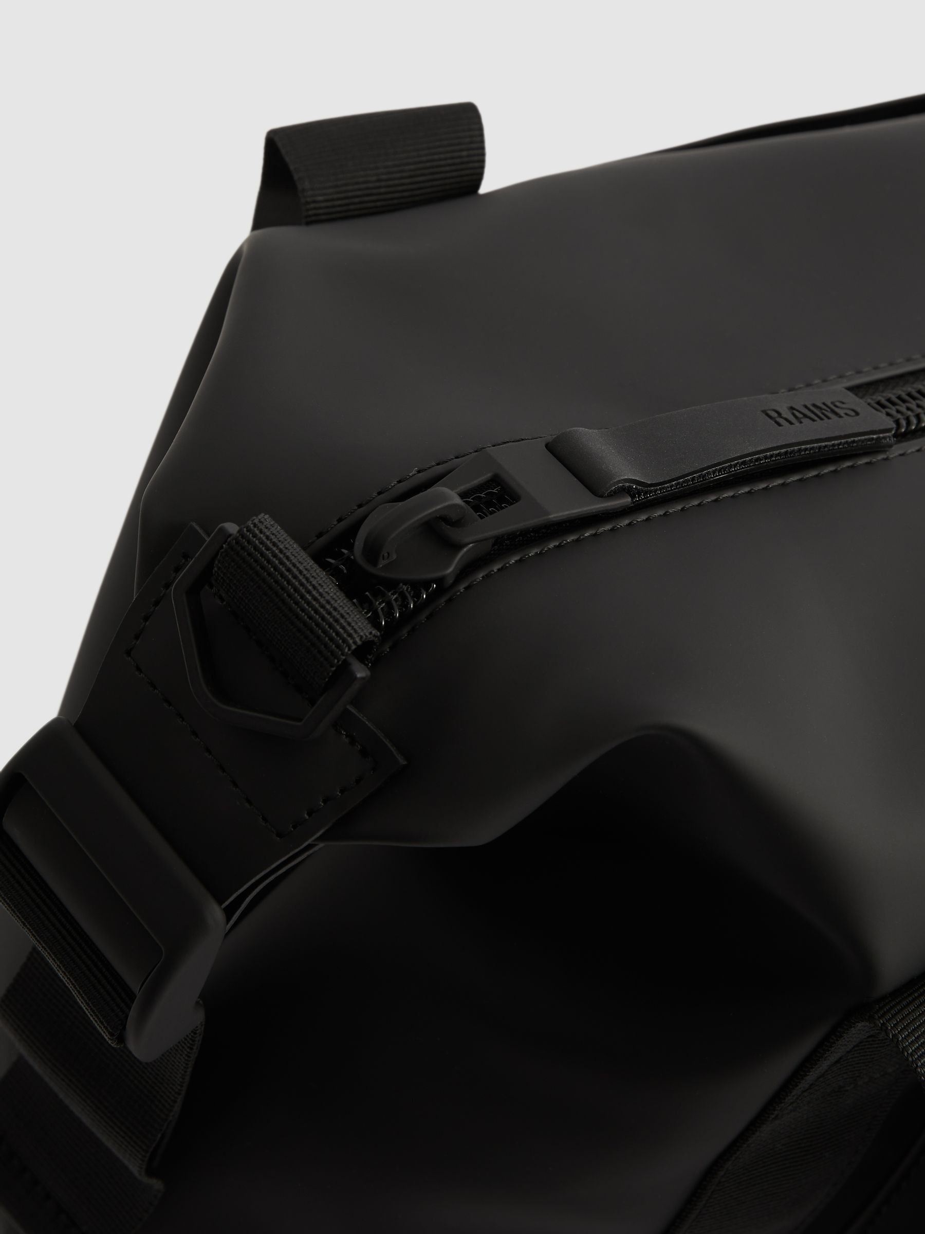 Rains Weekend Bag in Black - Image 4 of 4