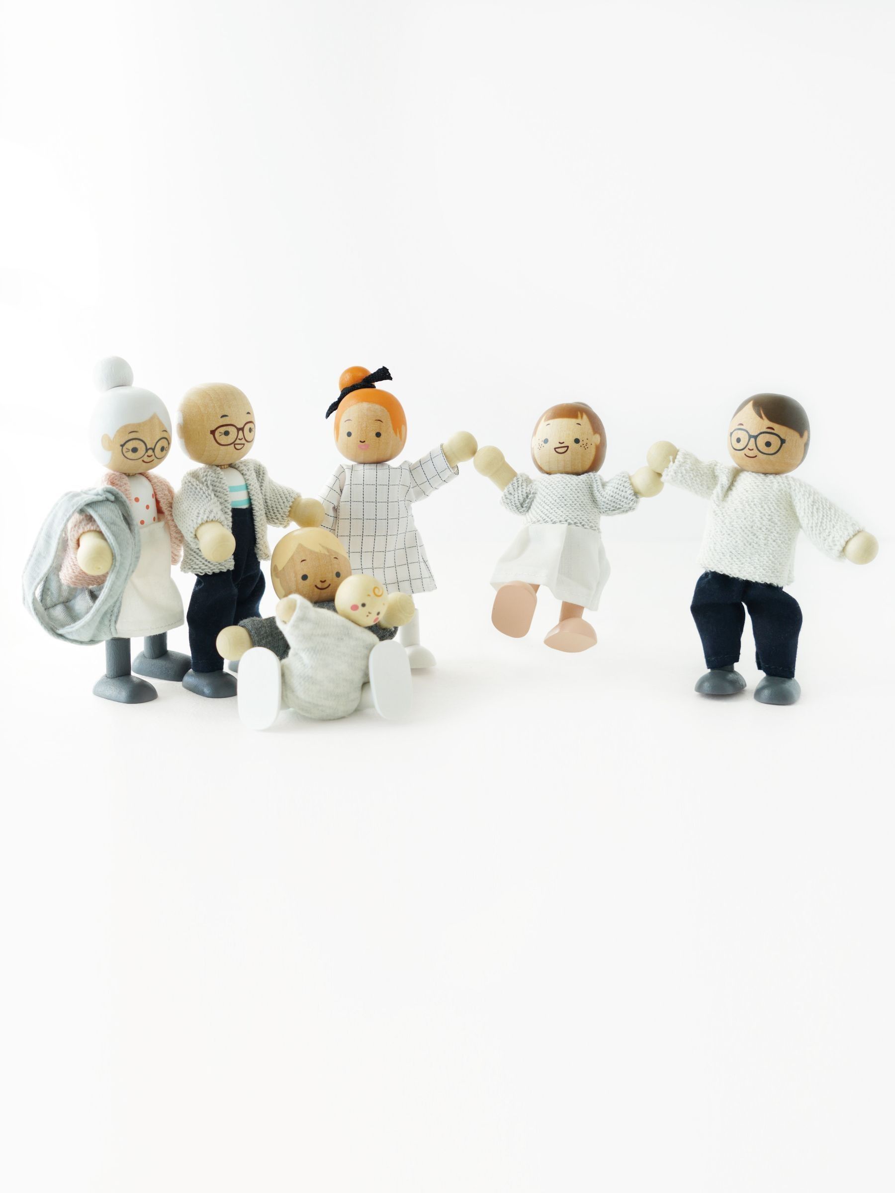 No Colour Dolls House Family - Image 3 of 6