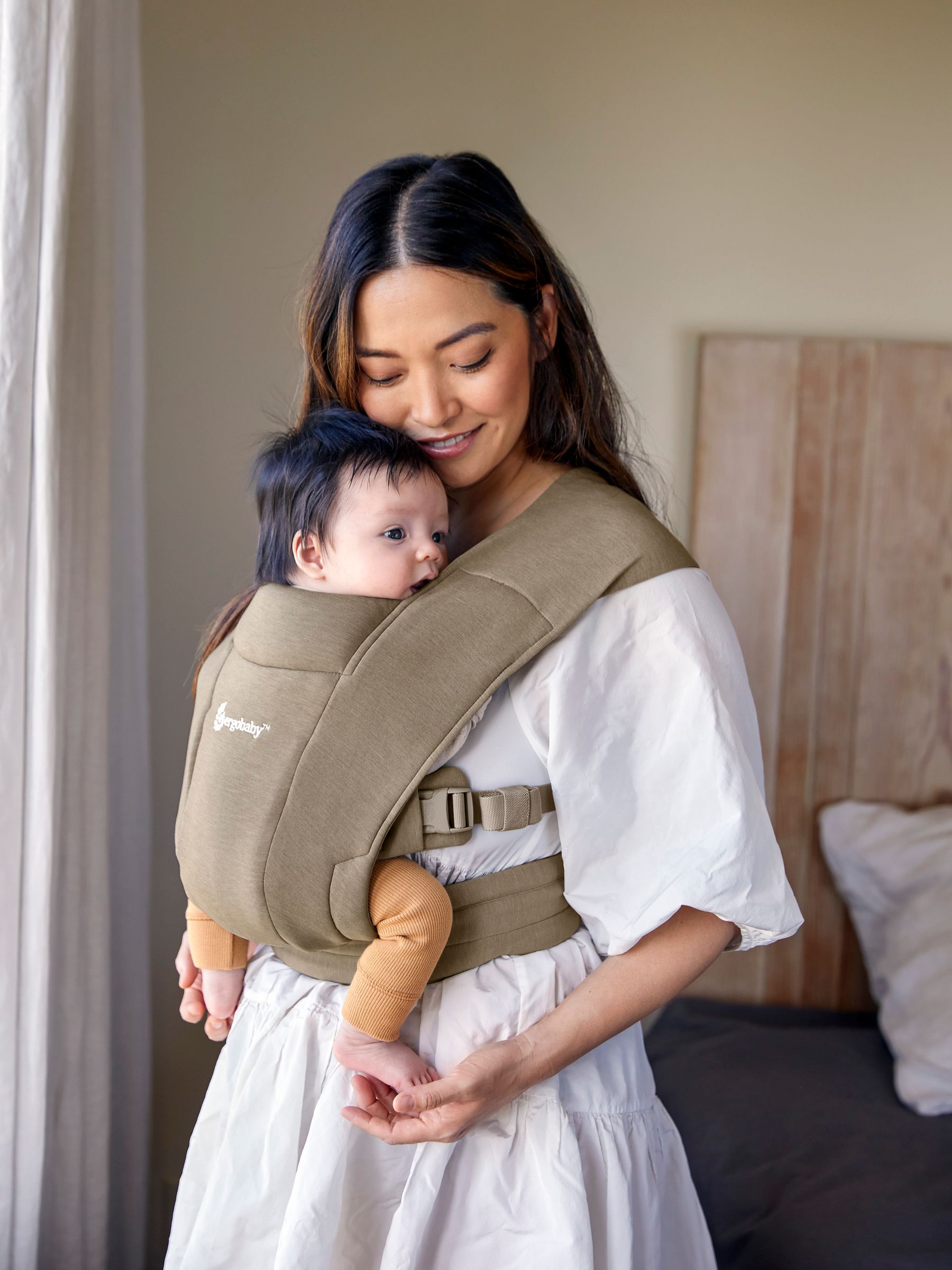 Ergobaby Embrace Soft Olive - Image 6 of 12