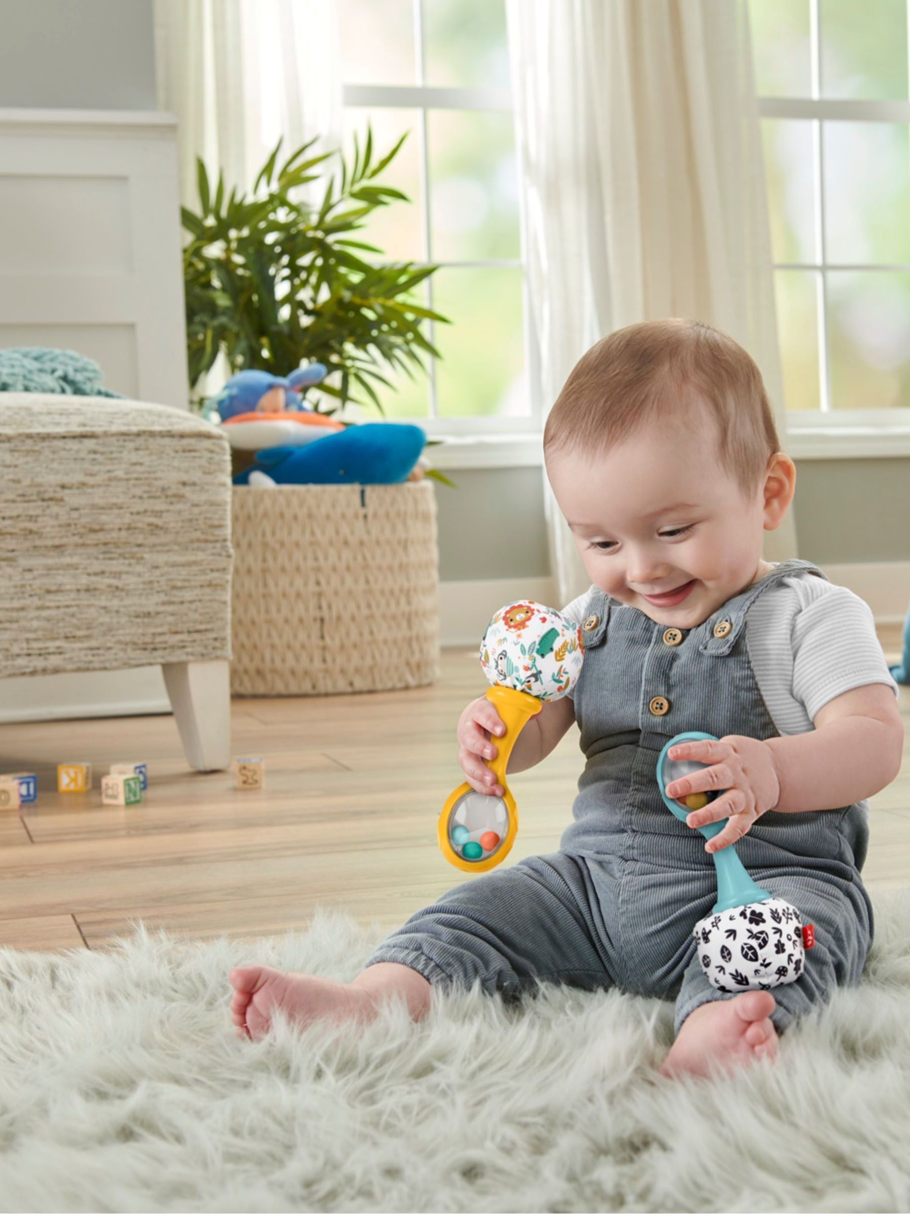 Fisher Price No Colour Rattle n’ Rock Maracas - Image 2 of 6