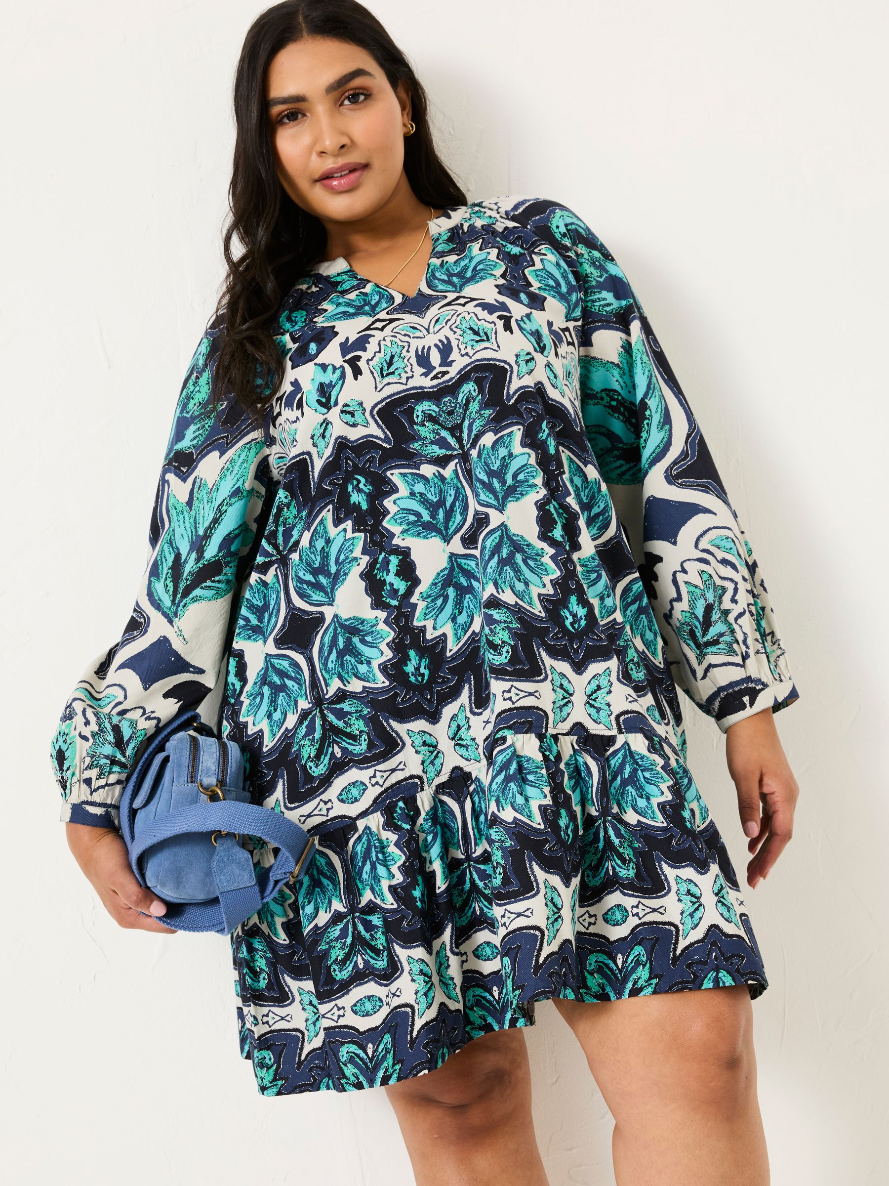 Amy Jade Green Sketched Leaves Mirrored Dress - Image 6 of 9