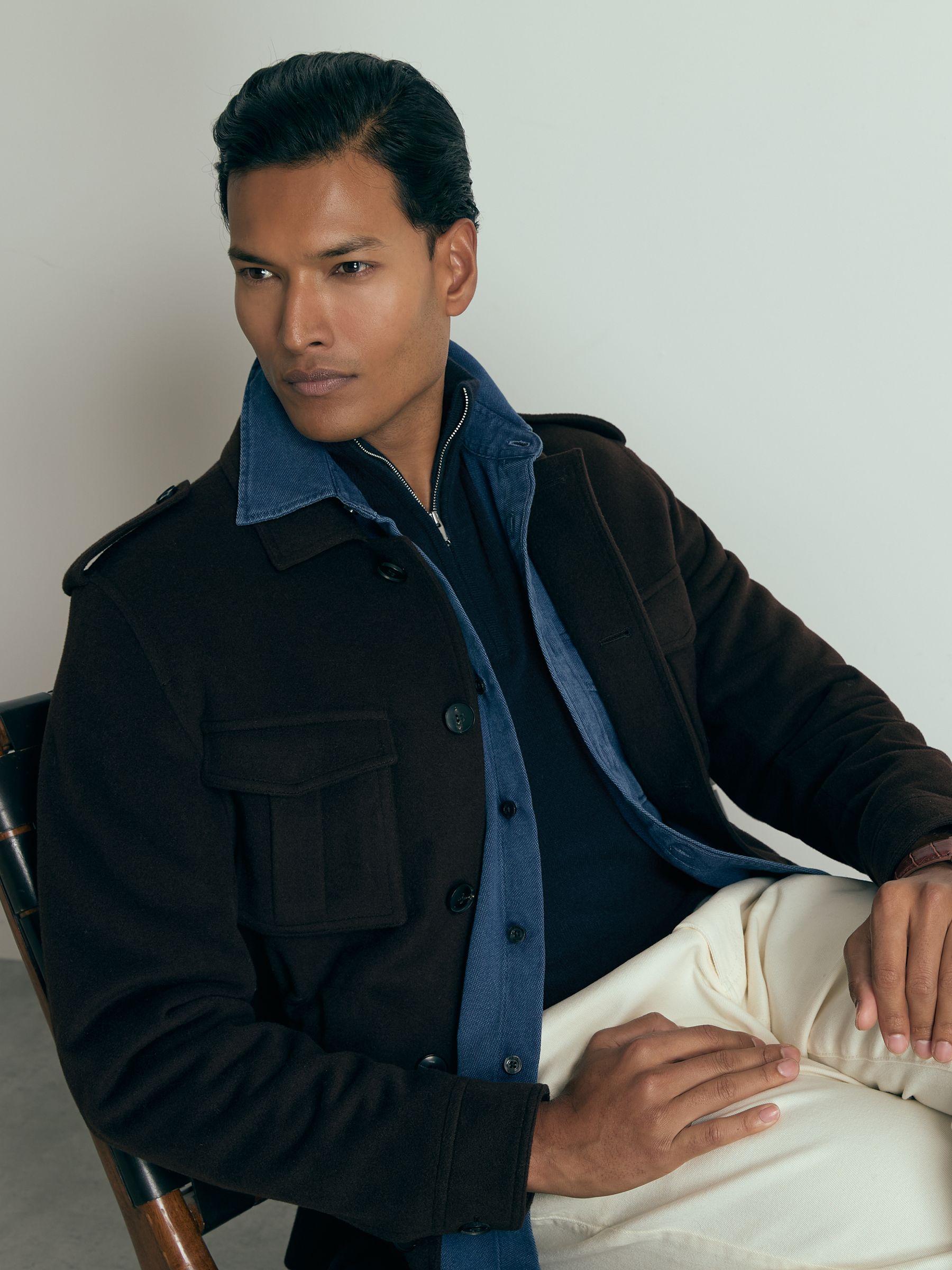 Atelier Cashmere Zip-Neck Jumper in Navy - Image 6 of 7