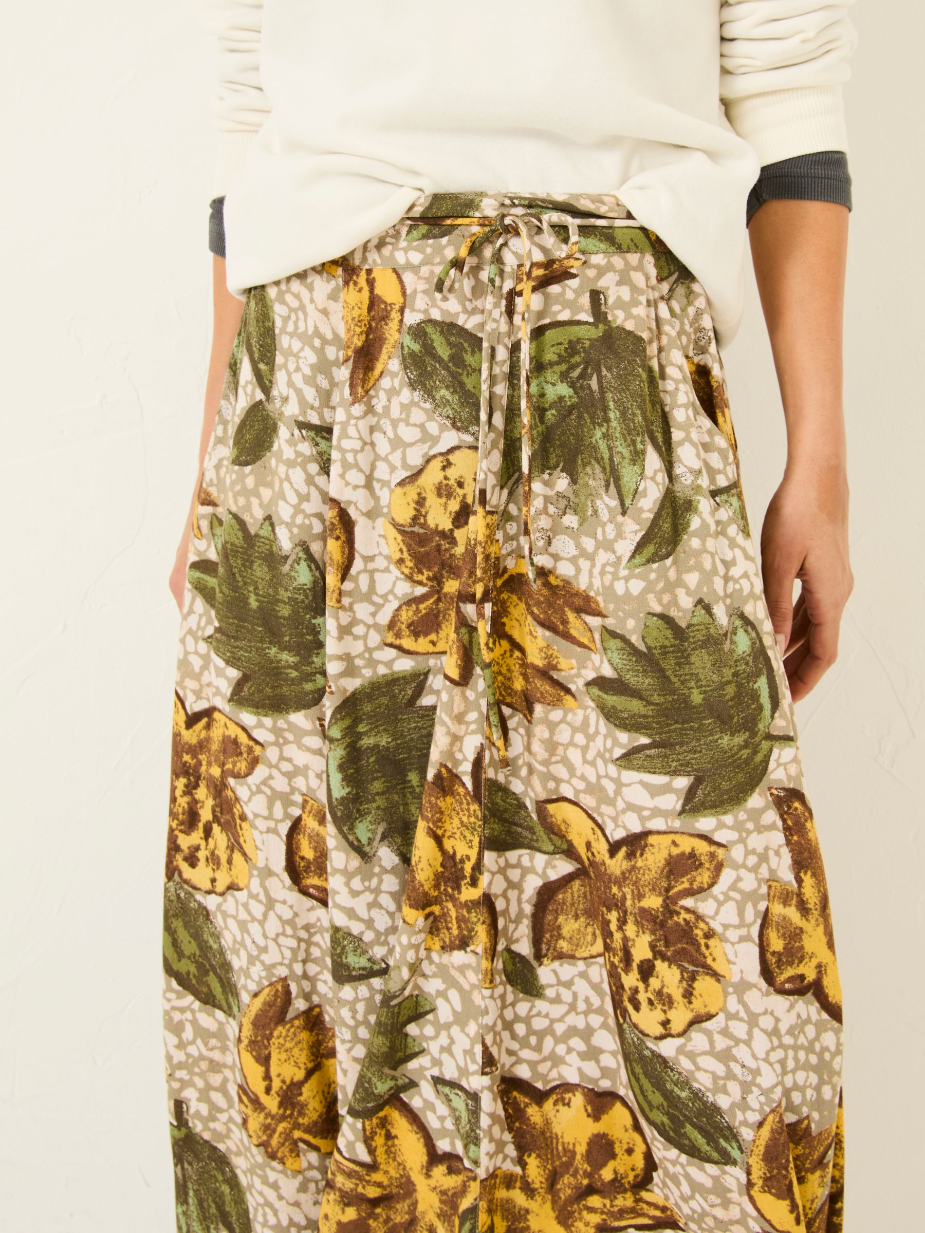 Amelie Natural Wilding Leaves Midi Skirt - Image 7 of 8