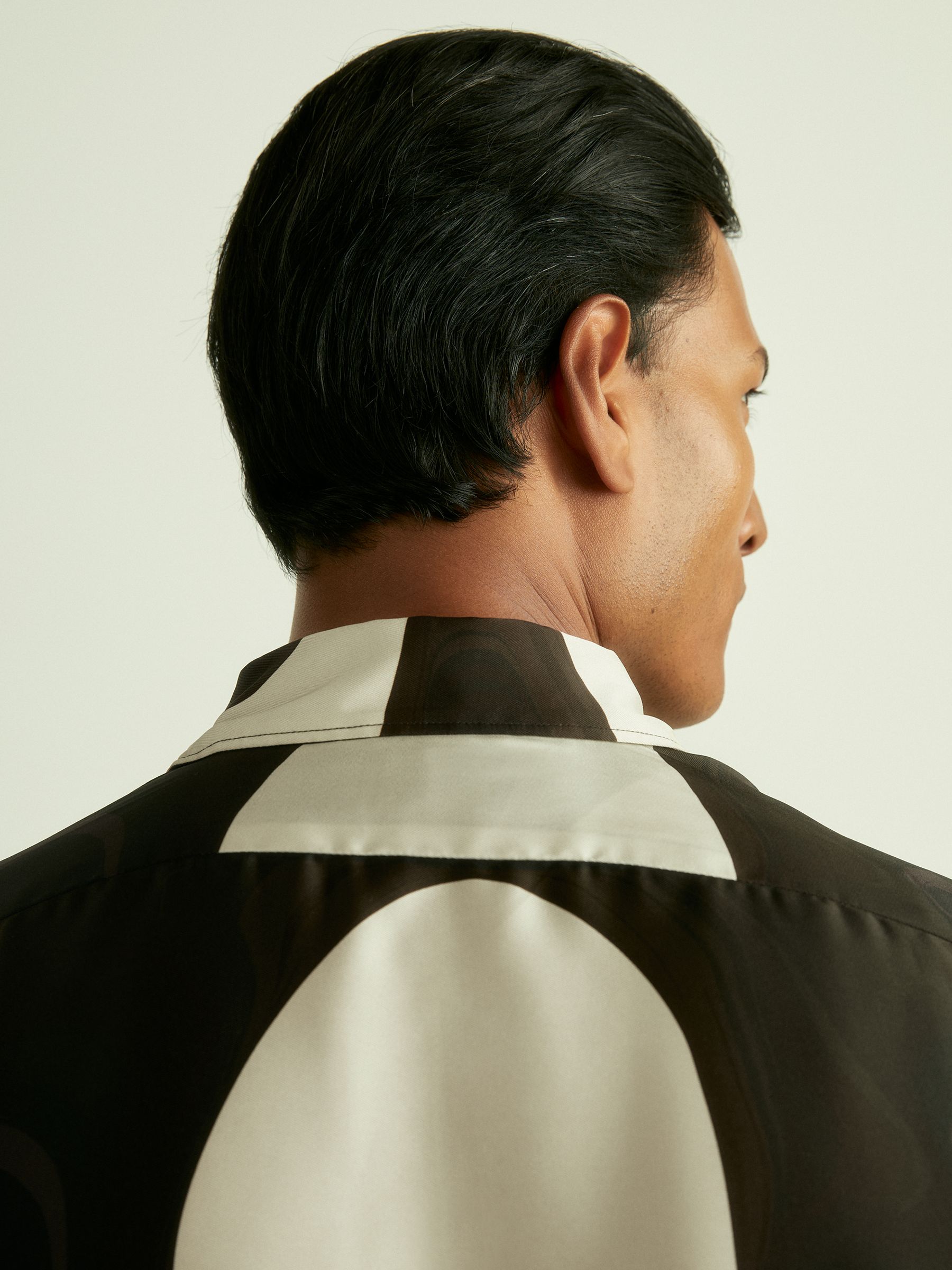 Abstract-Print Poplin Shirt in Chocolate Brown - Image 5 of 7