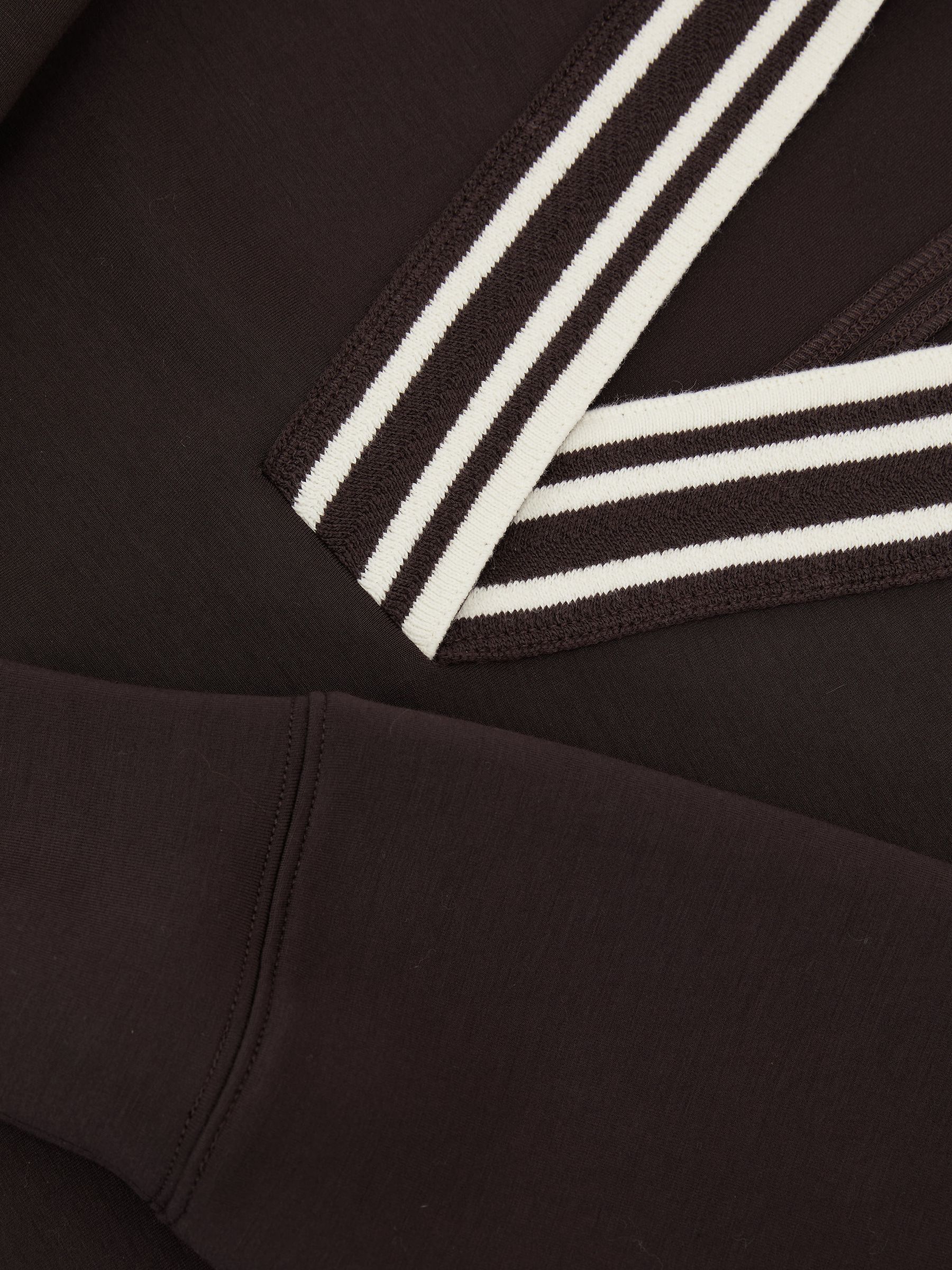 Premium afkortet sweatshirt med interlock-tippe i chokoladebrun - Billede 6 af 6