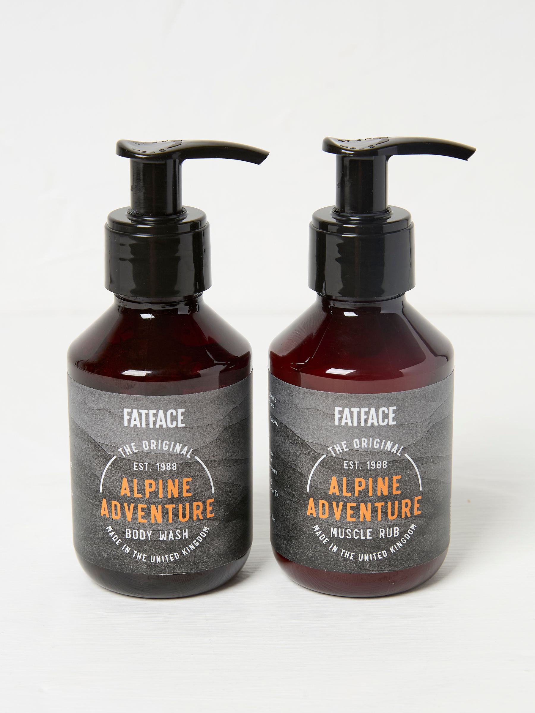 Charcoal Grey Alpine Adventures Toiletries Gift Set - Image 2 of 2