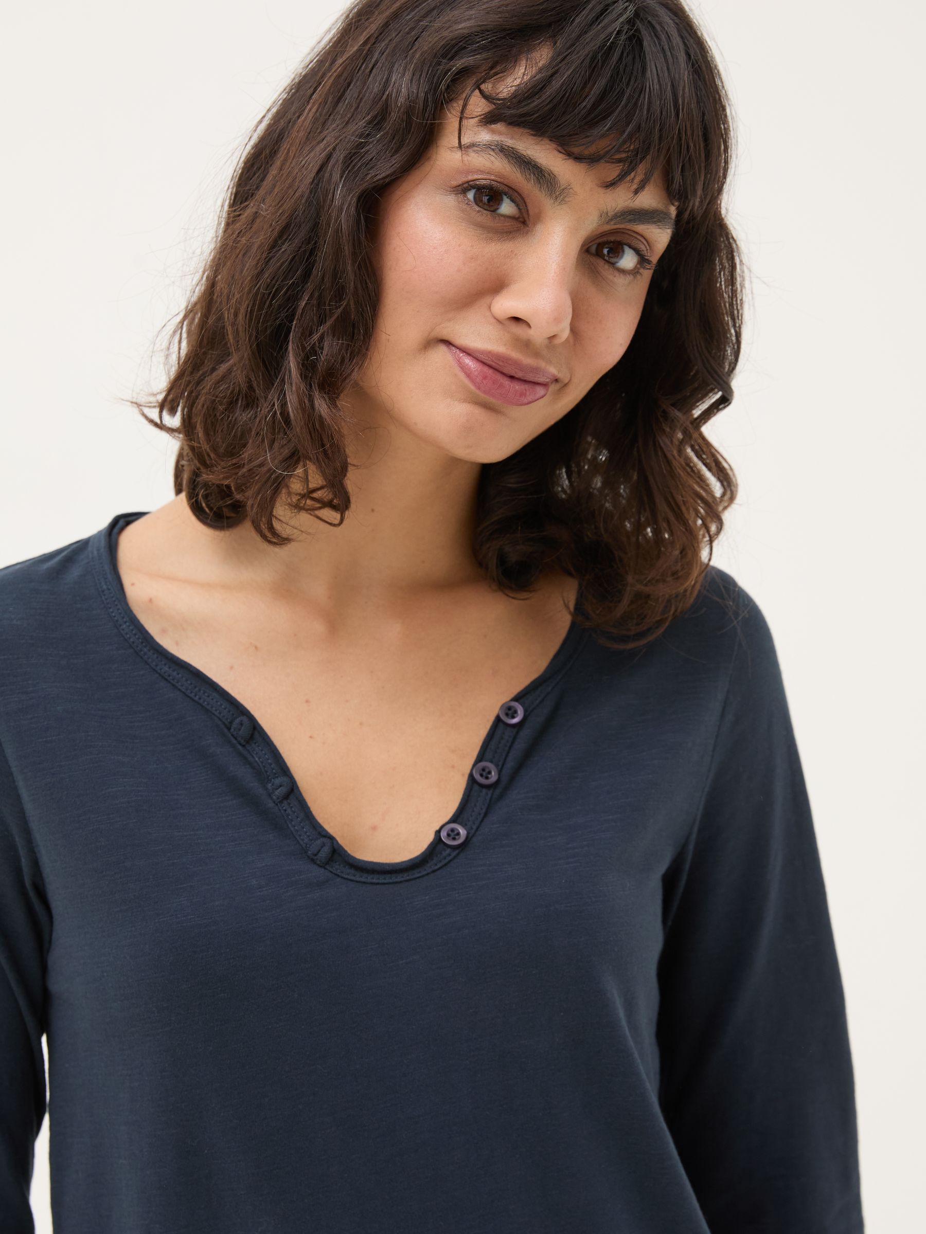 Porter Navy 100% Cotton T-Shirt - Image 3 of 4