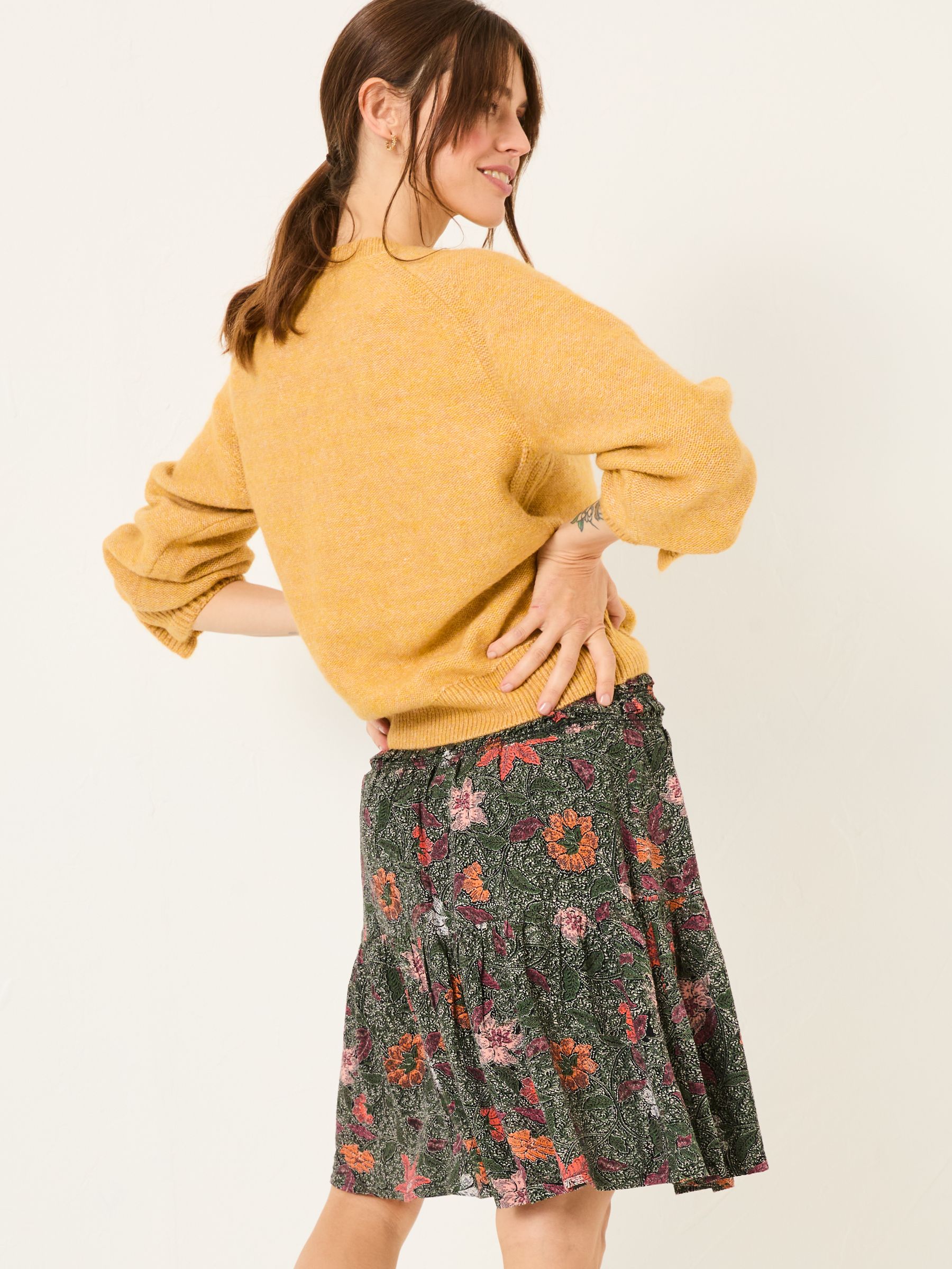 Calli Black Detail Floral Skirt - Image 2 of 5