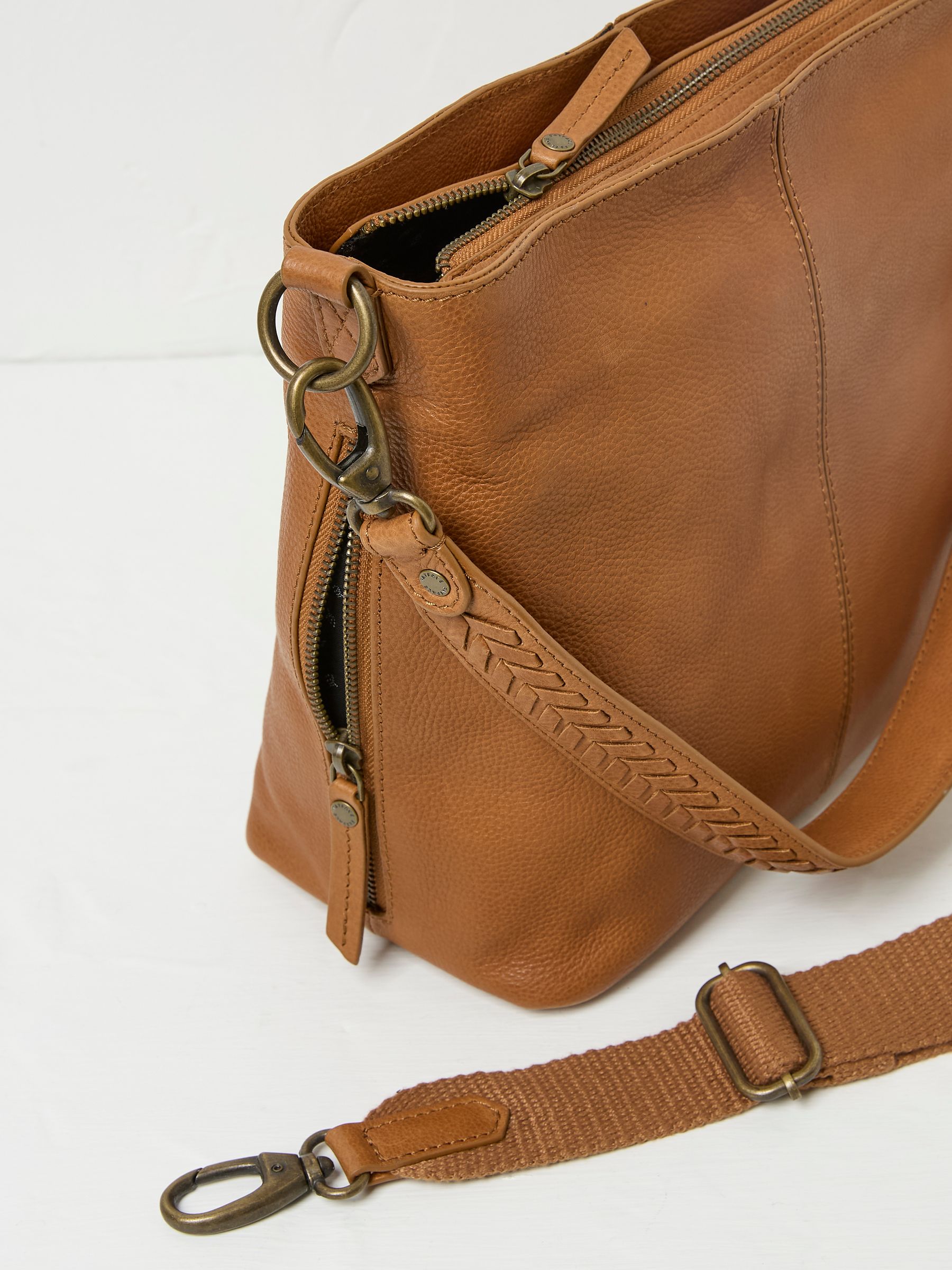 Valetta Tan Brown Bag - Image 4 of 4
