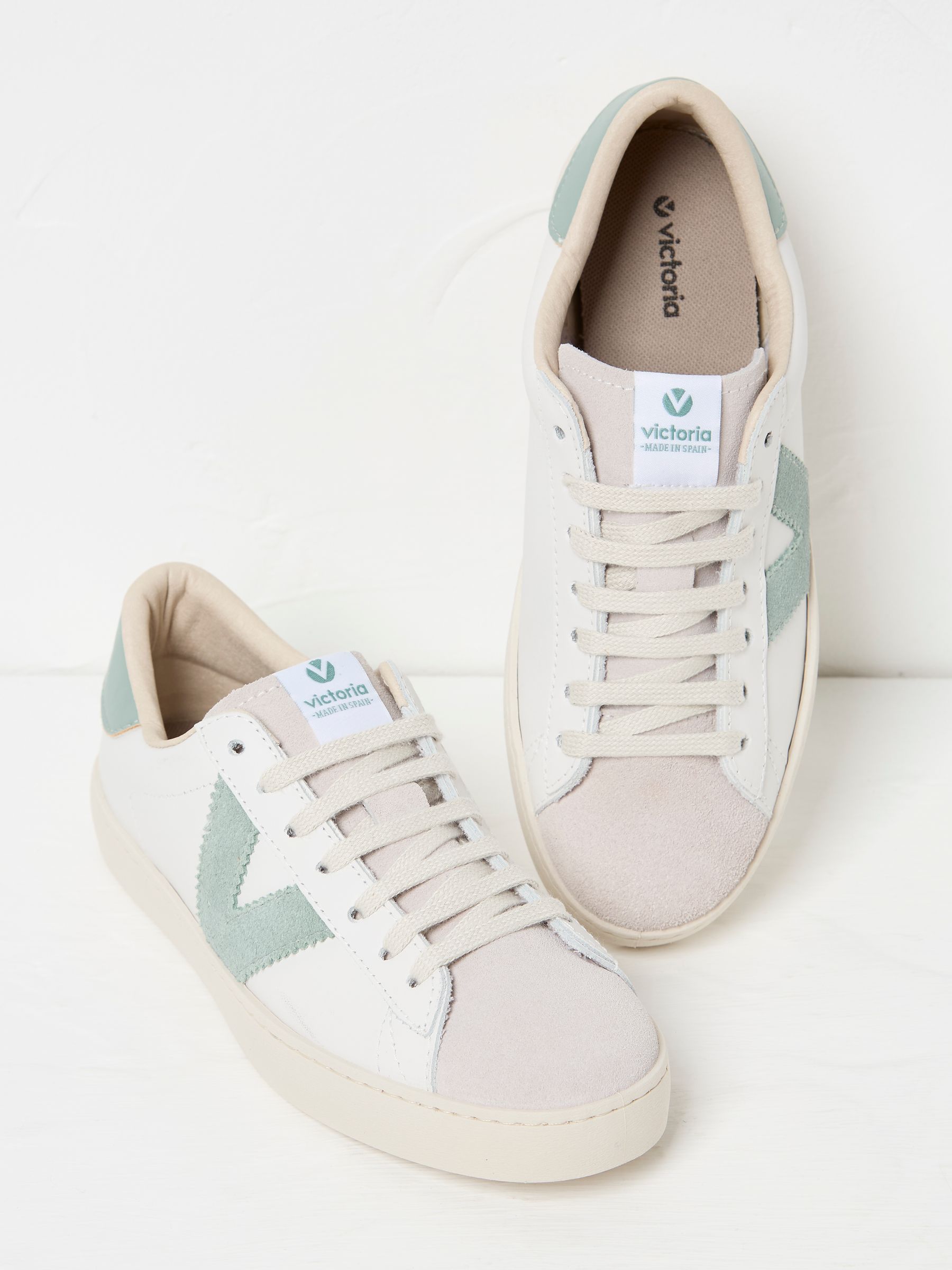 Victoria Berlin White & Green Trainers - Image 2 of 3