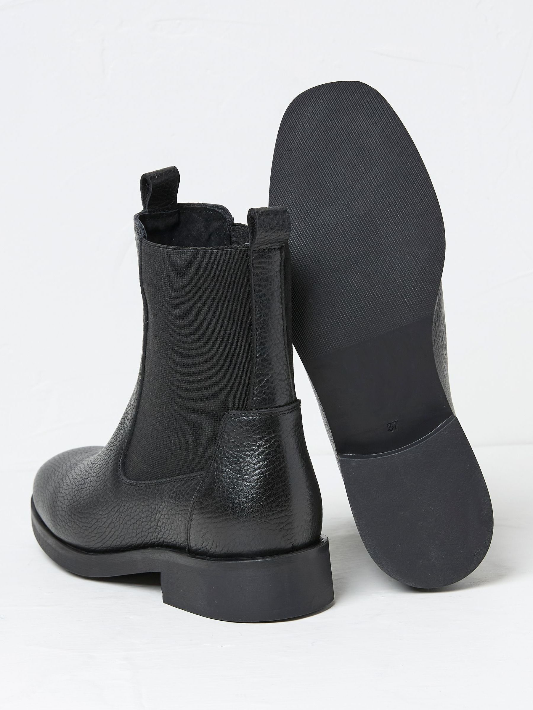 Blair Black Chelsea Boots - Image 2 of 3