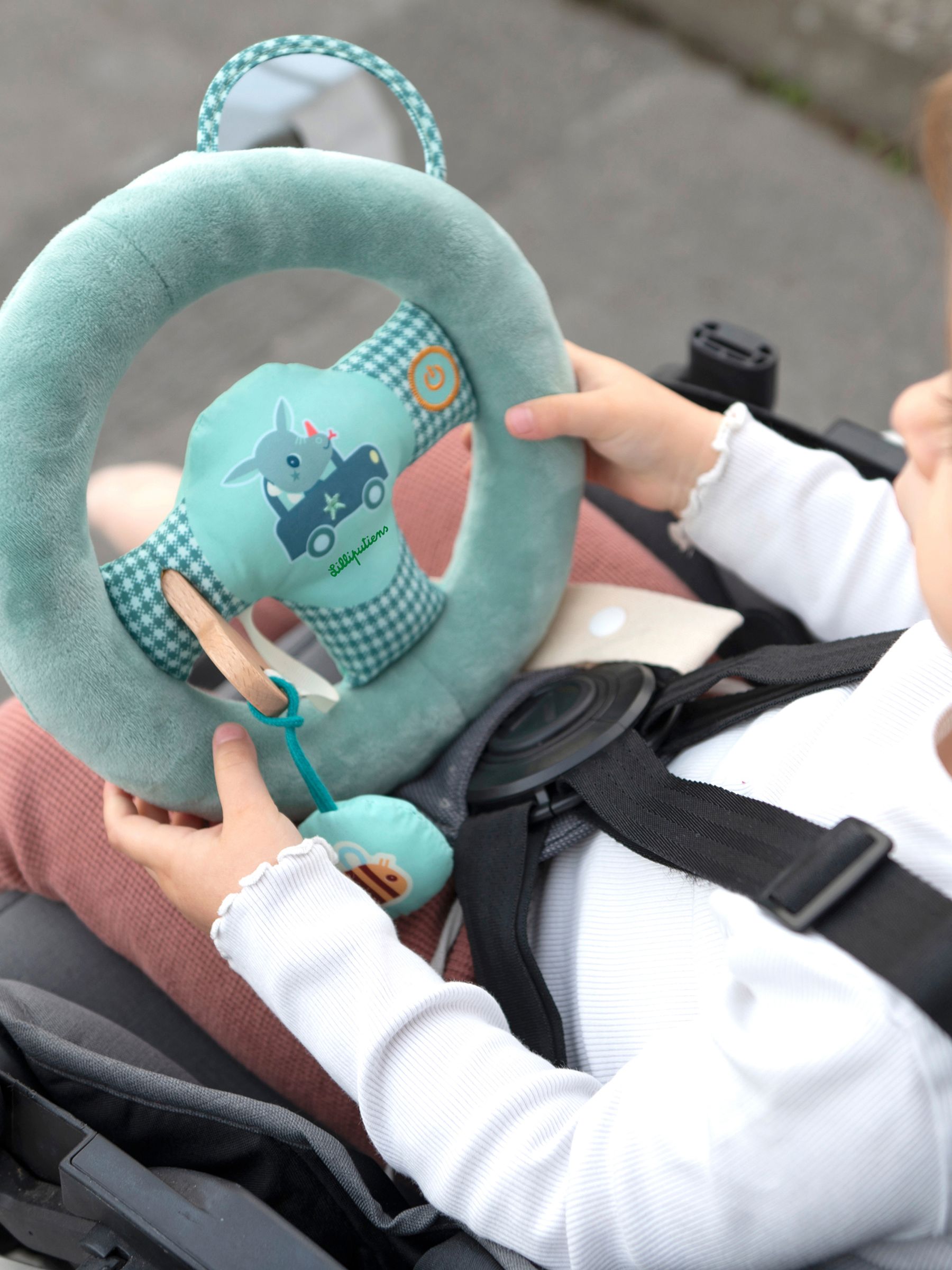 Lilliputiens Joe at the Wheel - Image 3 of 5