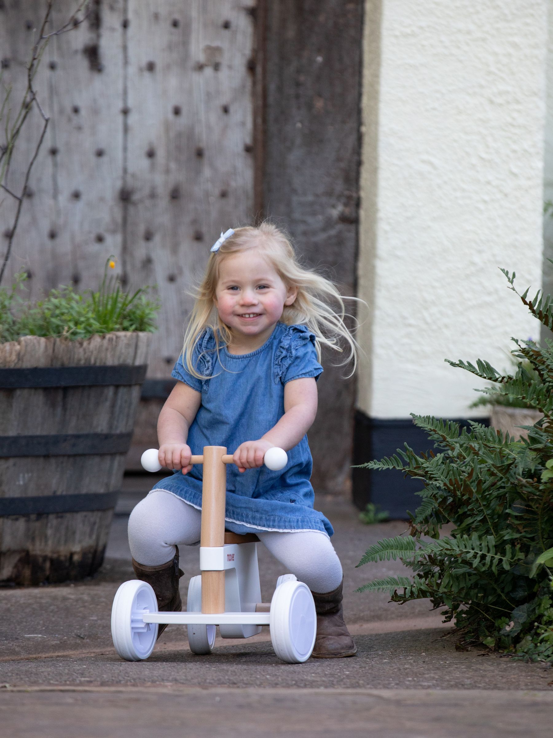 Moover Bike 4 Wheels - Image 3 of 5