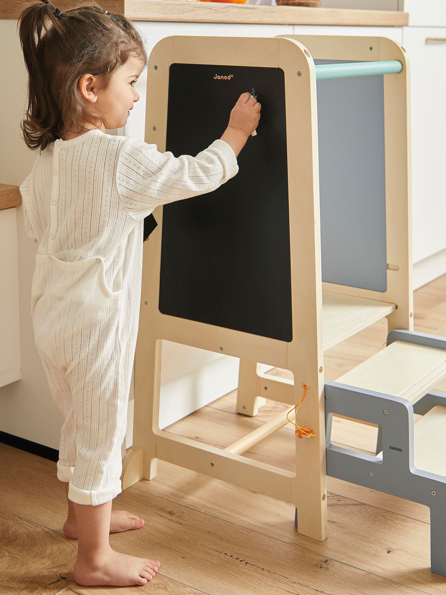 Juratoys Learning Tower - Image 6 of 10