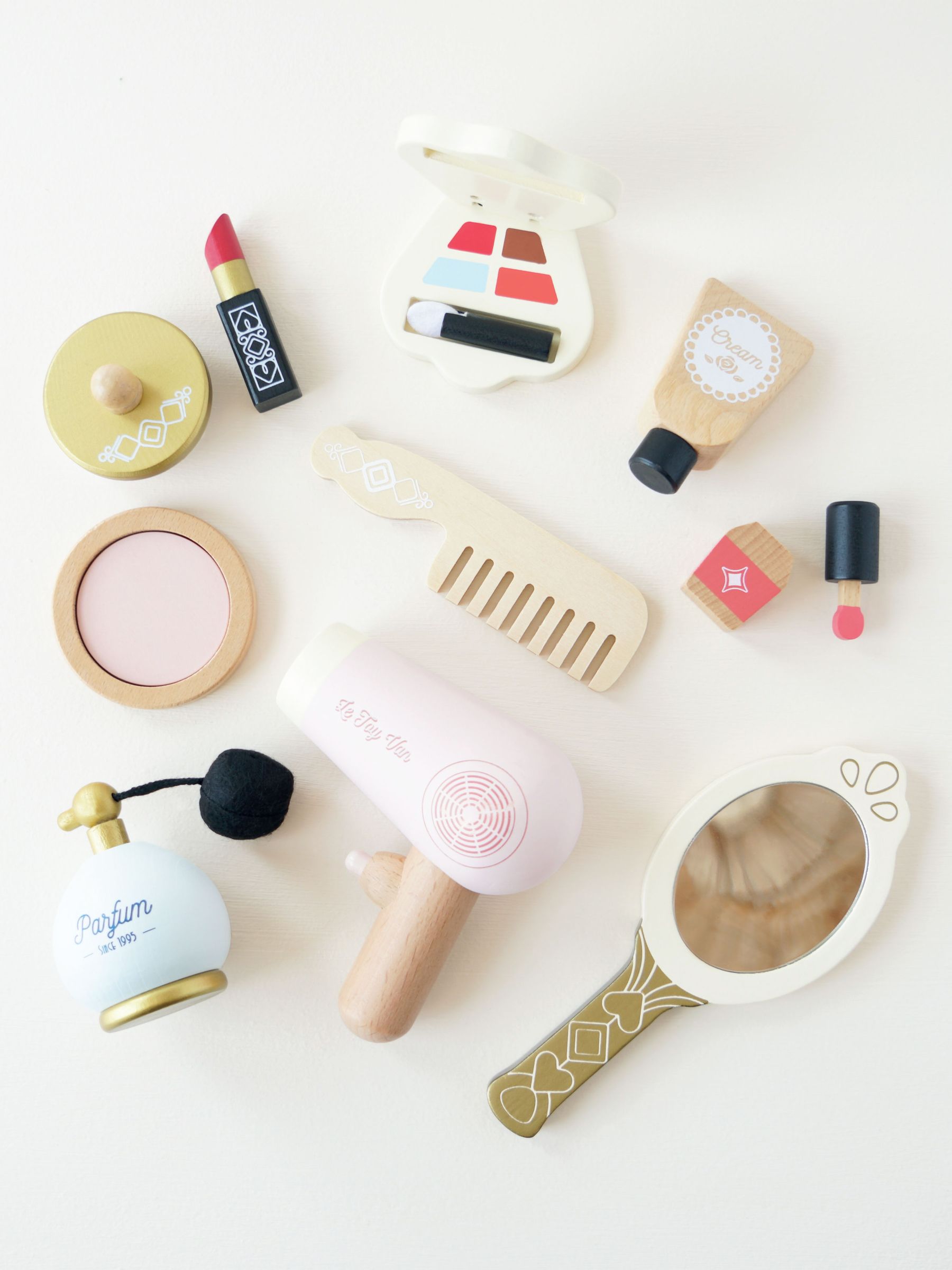 Le Toy Van Vanity Star Beauty Kit - Image 3 of 6