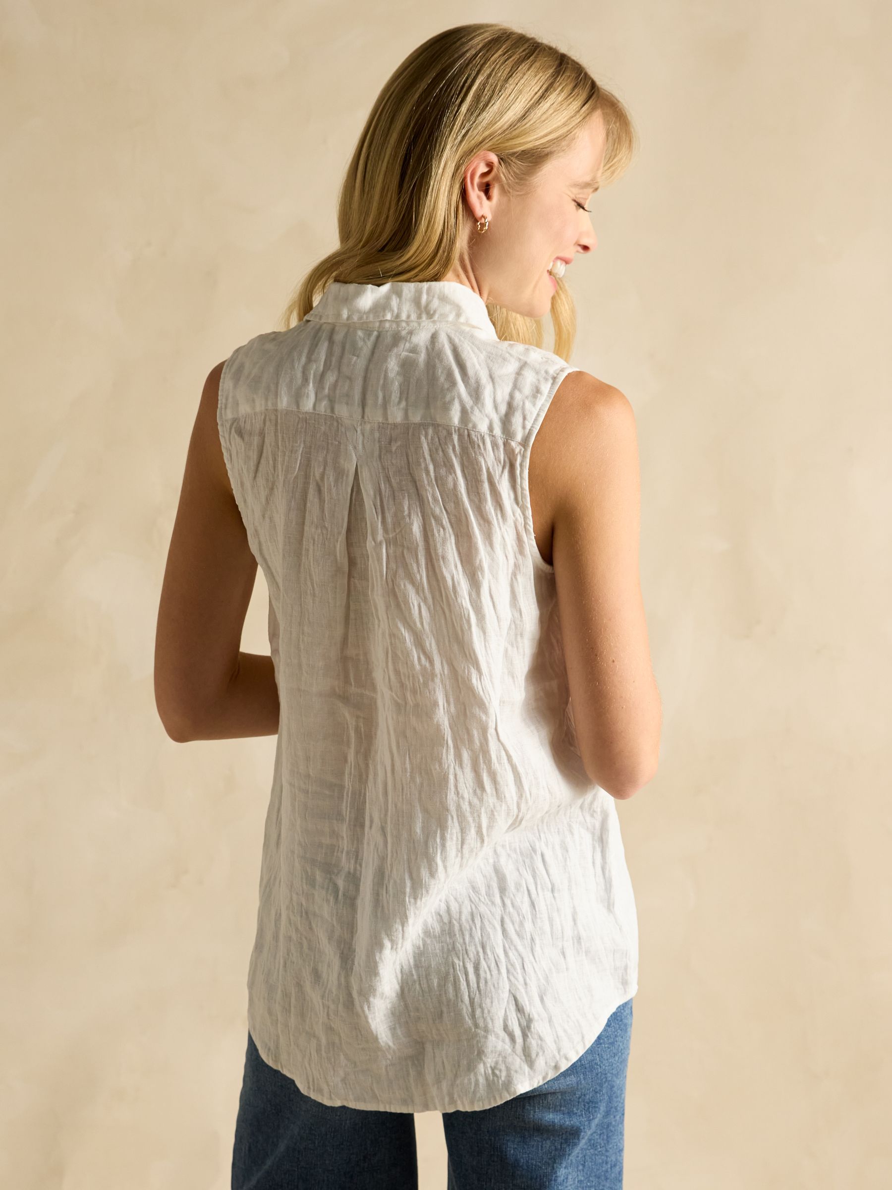 Selene White 100% Linen Sleeveless Shirt - Image 2 of 6 Selene White 100% Linen Sleeveless Shirt - Image 2 of 6