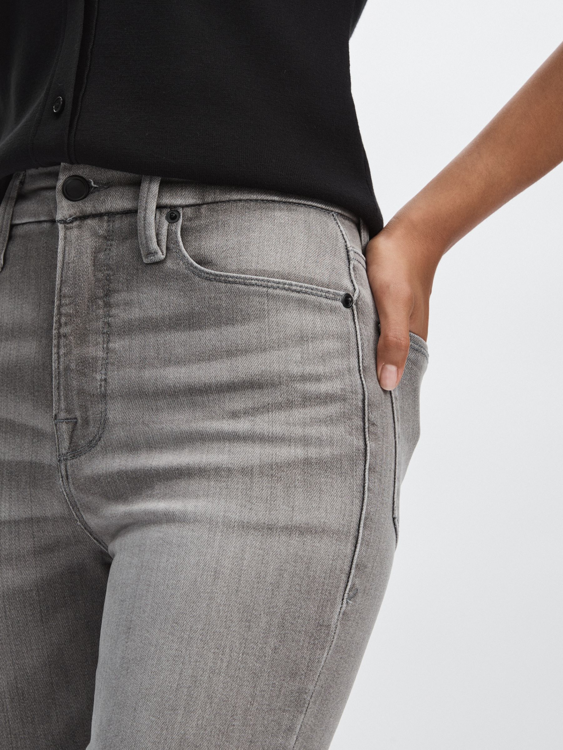 Good American Straight-Leg Jeans in Washed Grey - Image 4 of 6