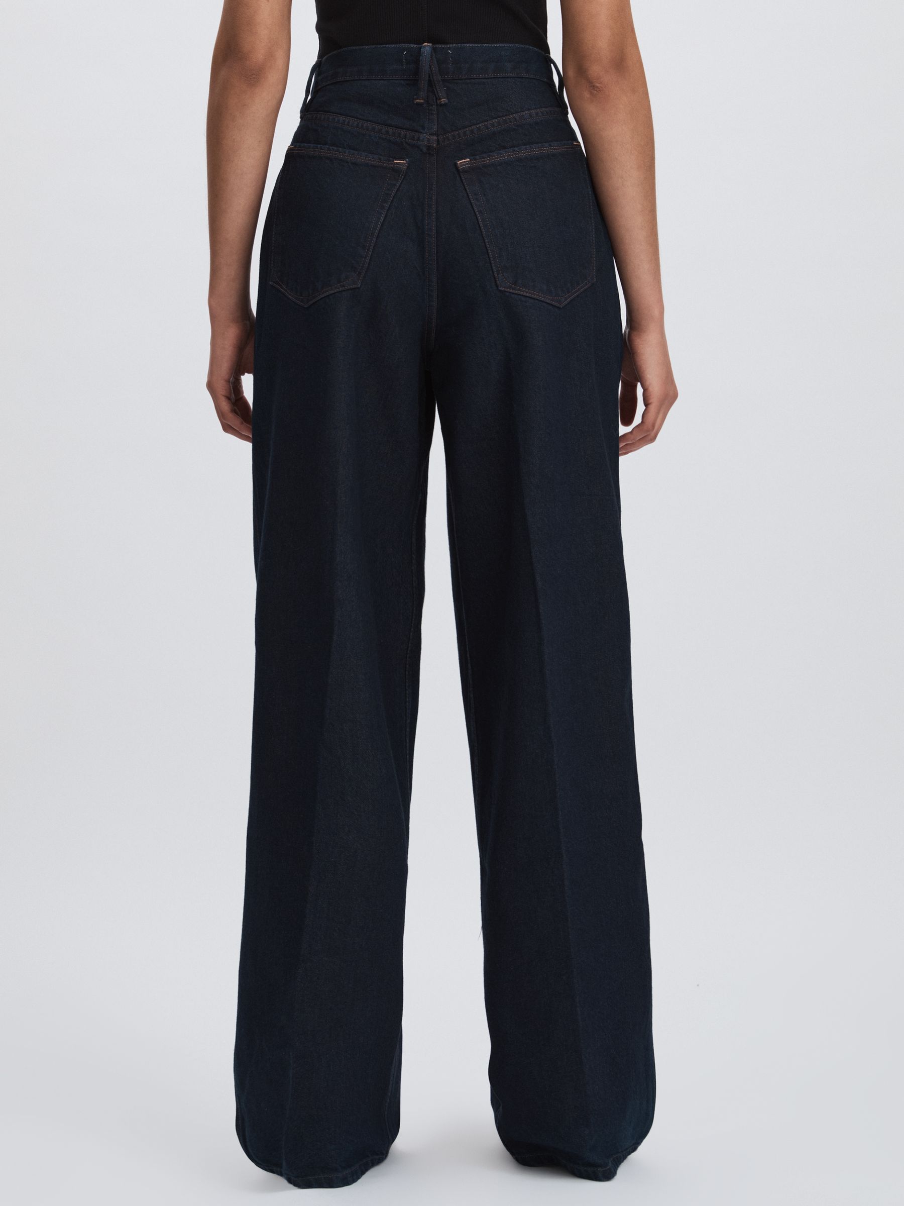 Good American Wide-Leg Pleated Jeans in Dark Blue - Image 5 of 5