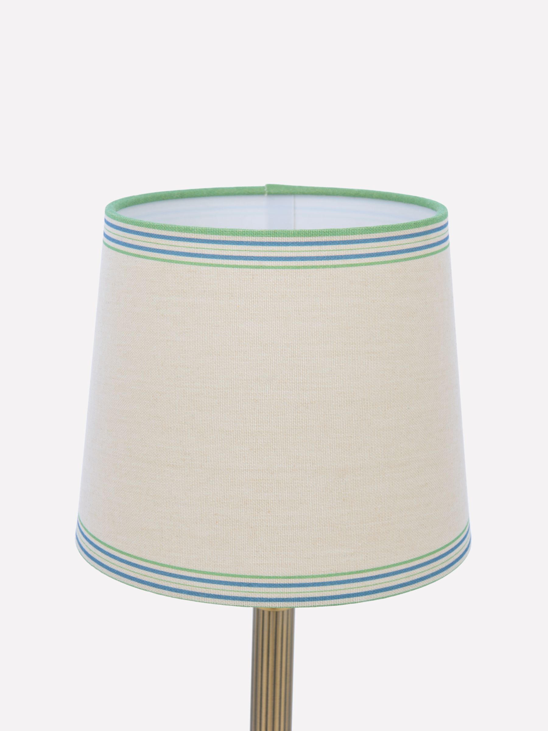 Buscot Brass Square Base Table Lamp - Image 5 of 6