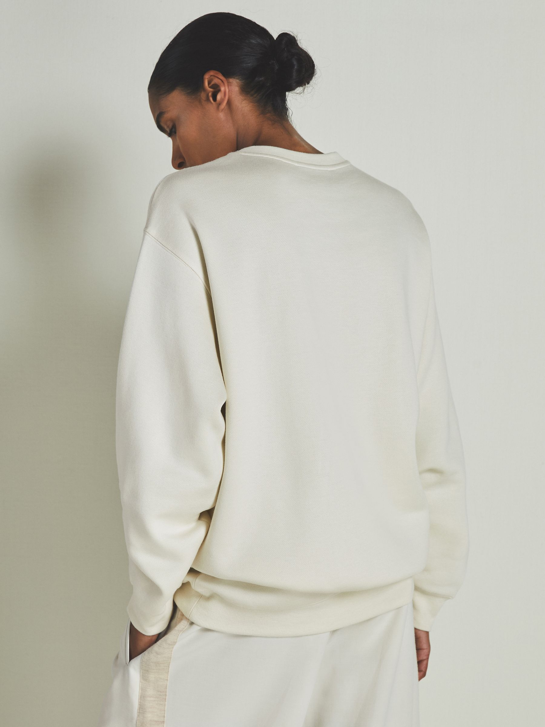 Reiss | Les 100 Ciels Oversized Sweatshirt in Cream - Image 5 of 7