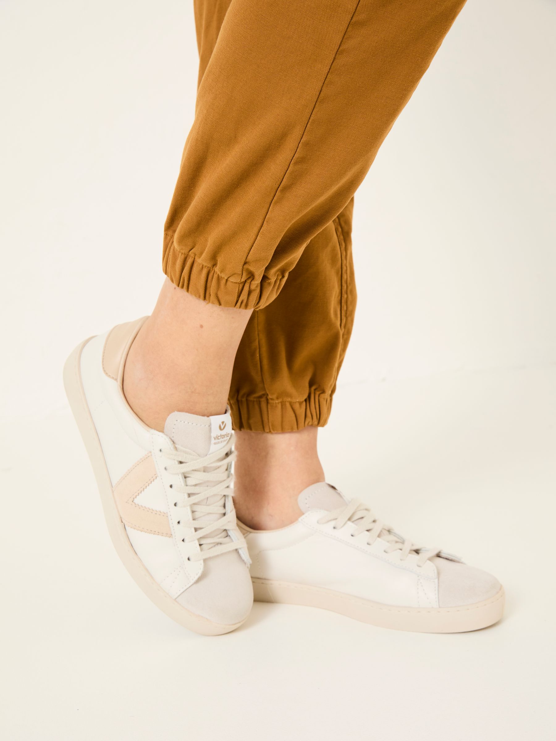 Boston Tan Brown Cargo Trousers - Image 10 of 11