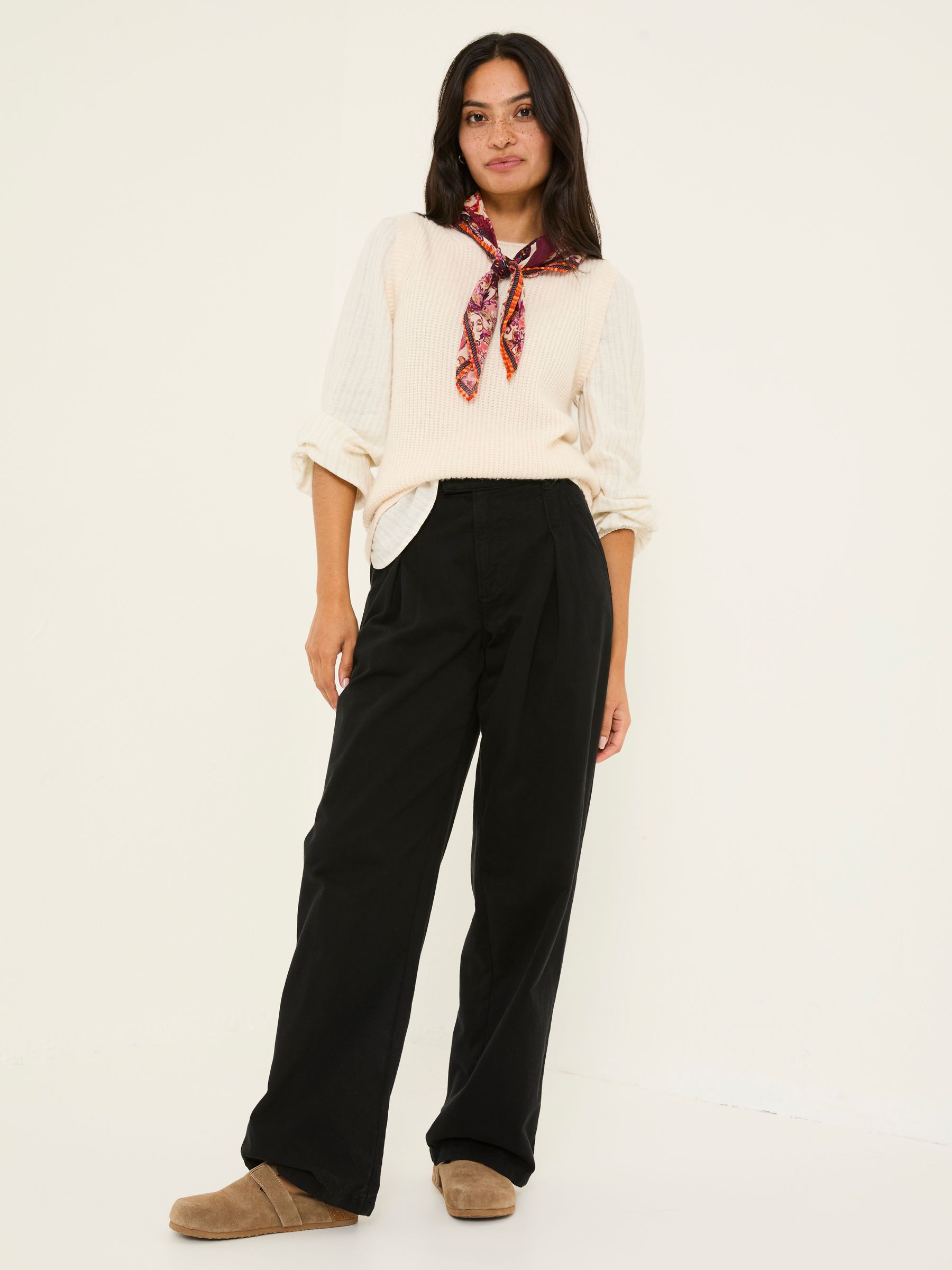 Saffron Black Wide Leg Trousers - Image 4 of 6