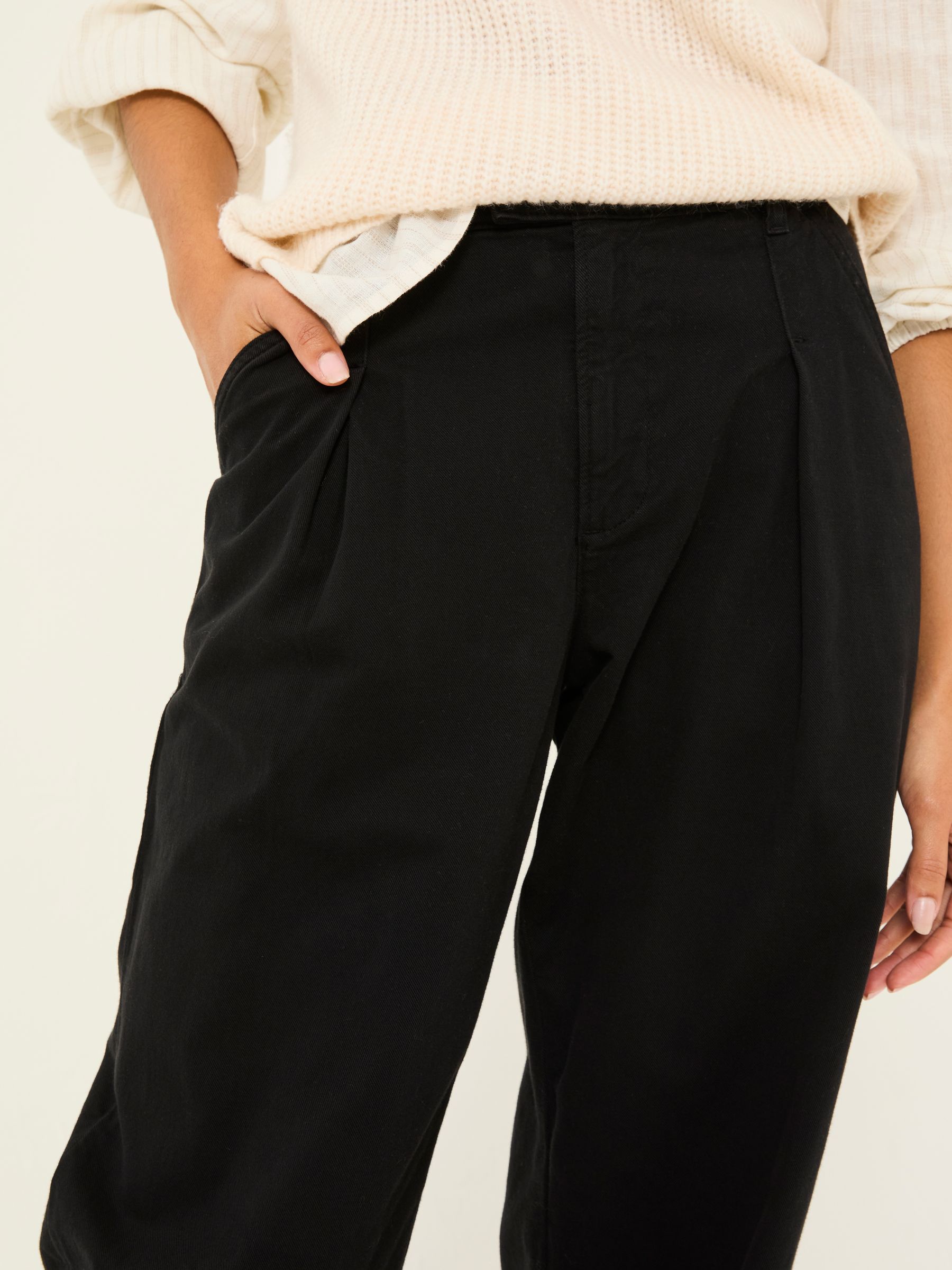 Saffron Black Wide Leg Trousers - Image 5 of 6