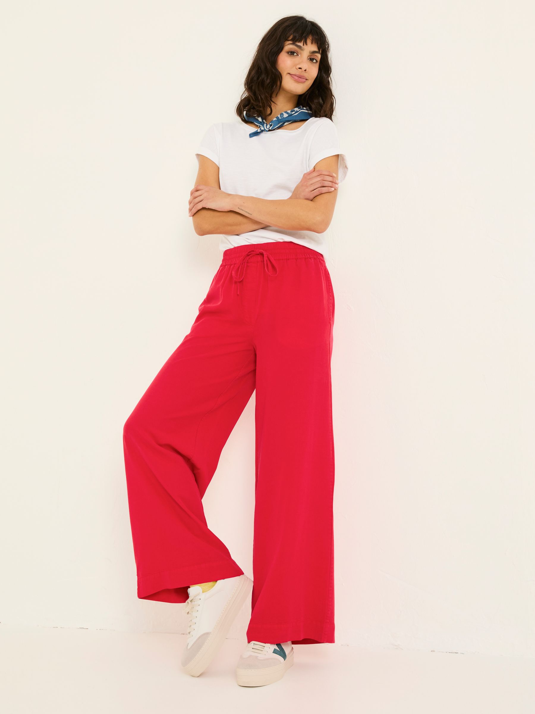 Luna Bright Red Wide Leg Trousers - Image 2 of 9
