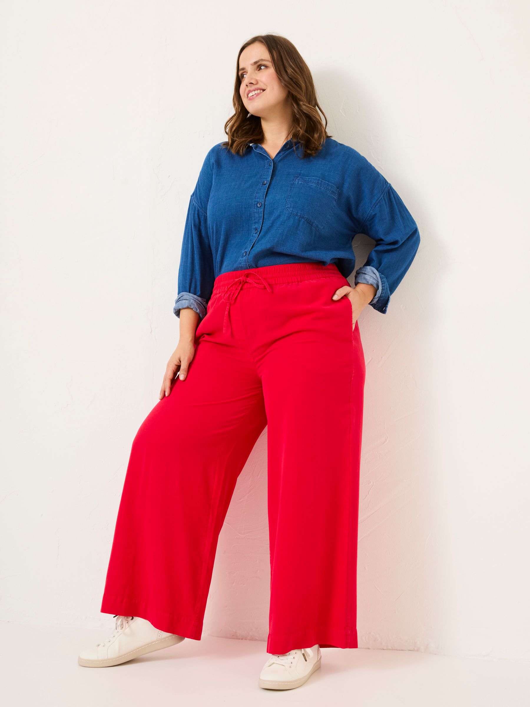 Luna Bright Red Wide Leg Trousers - Image 6 of 9