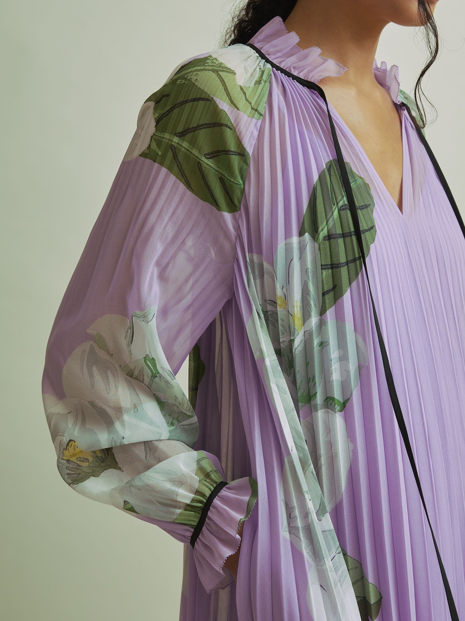 Florere Pleated Tie Neck Maxi Dress in Lilac - Image 2 of 7