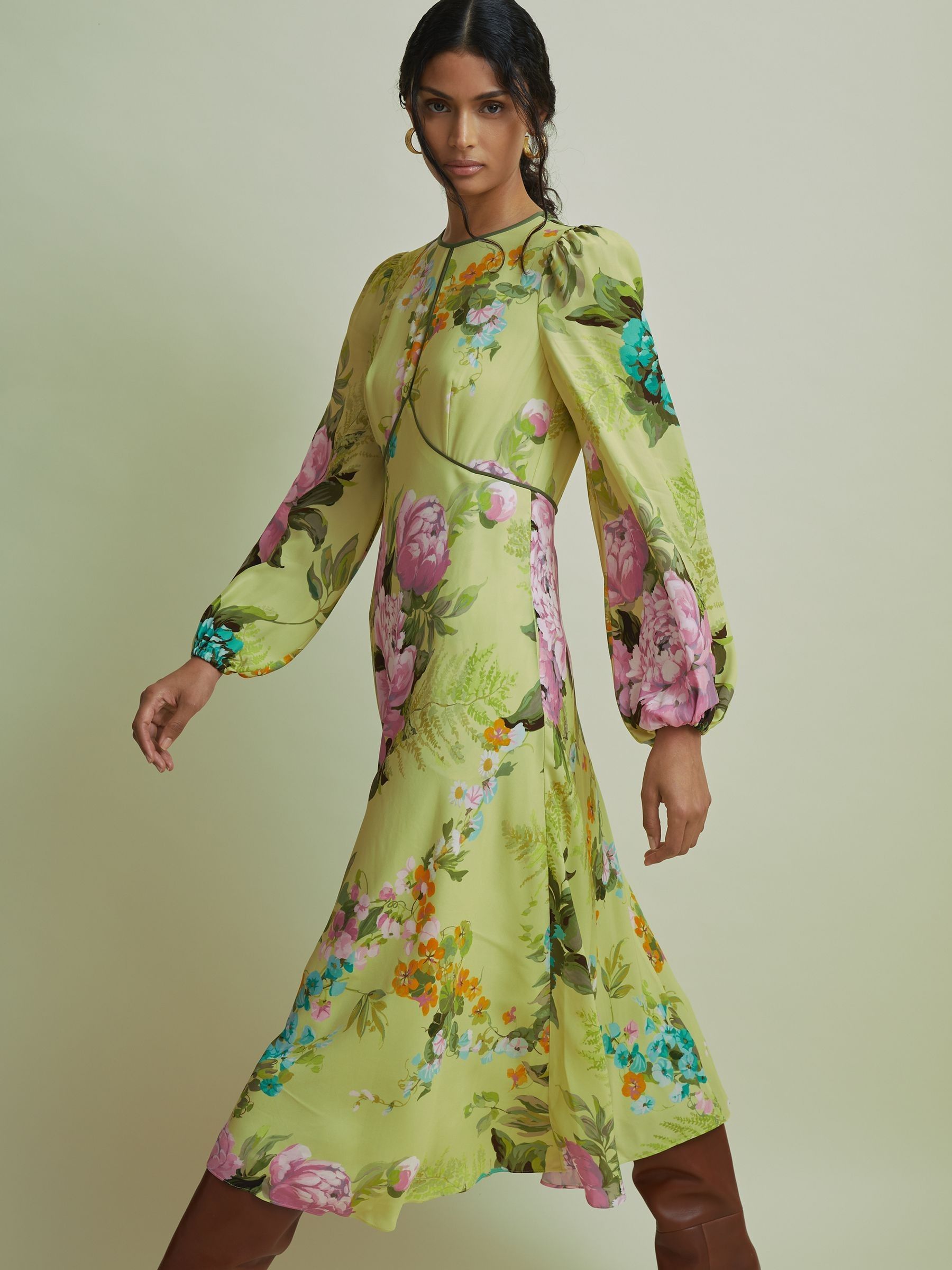 Florere Blouson Sleeve Midi Dress in Pale Green - Image 3 of 7