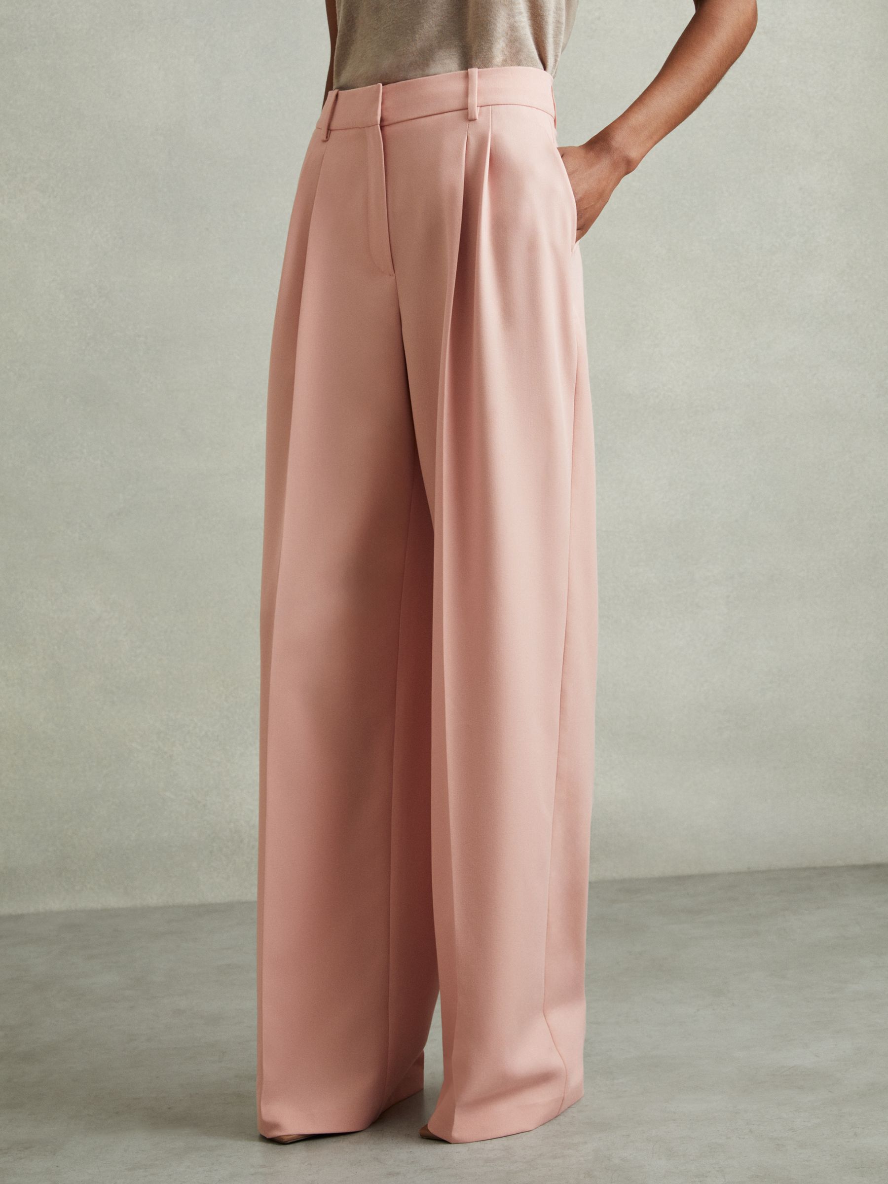 Reiss Petite Double Pleat Wide Leg Trousers in Pink | REISS