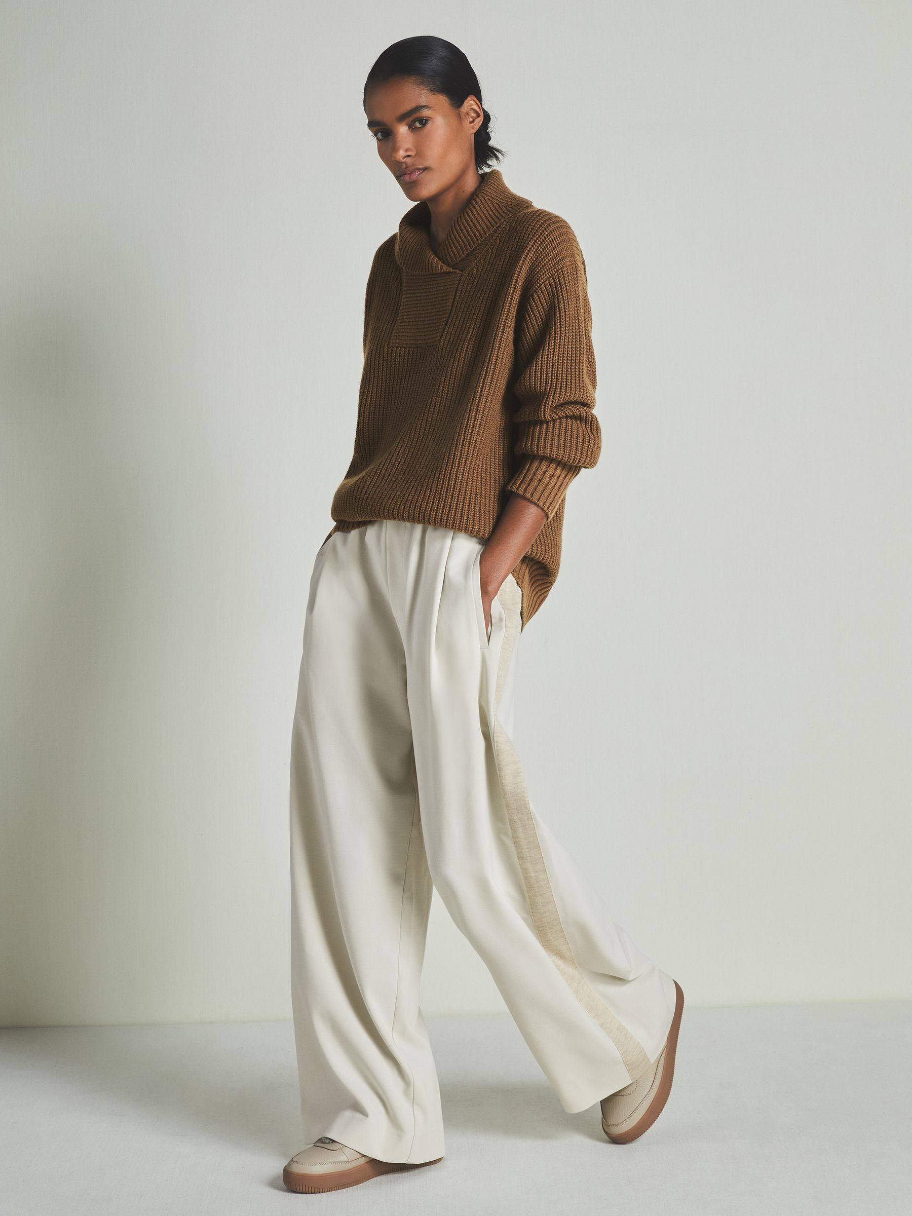 Reiss | Les 100 Ciels Wool and Cashmere Jumper in Chestnut - Image 3 of 6