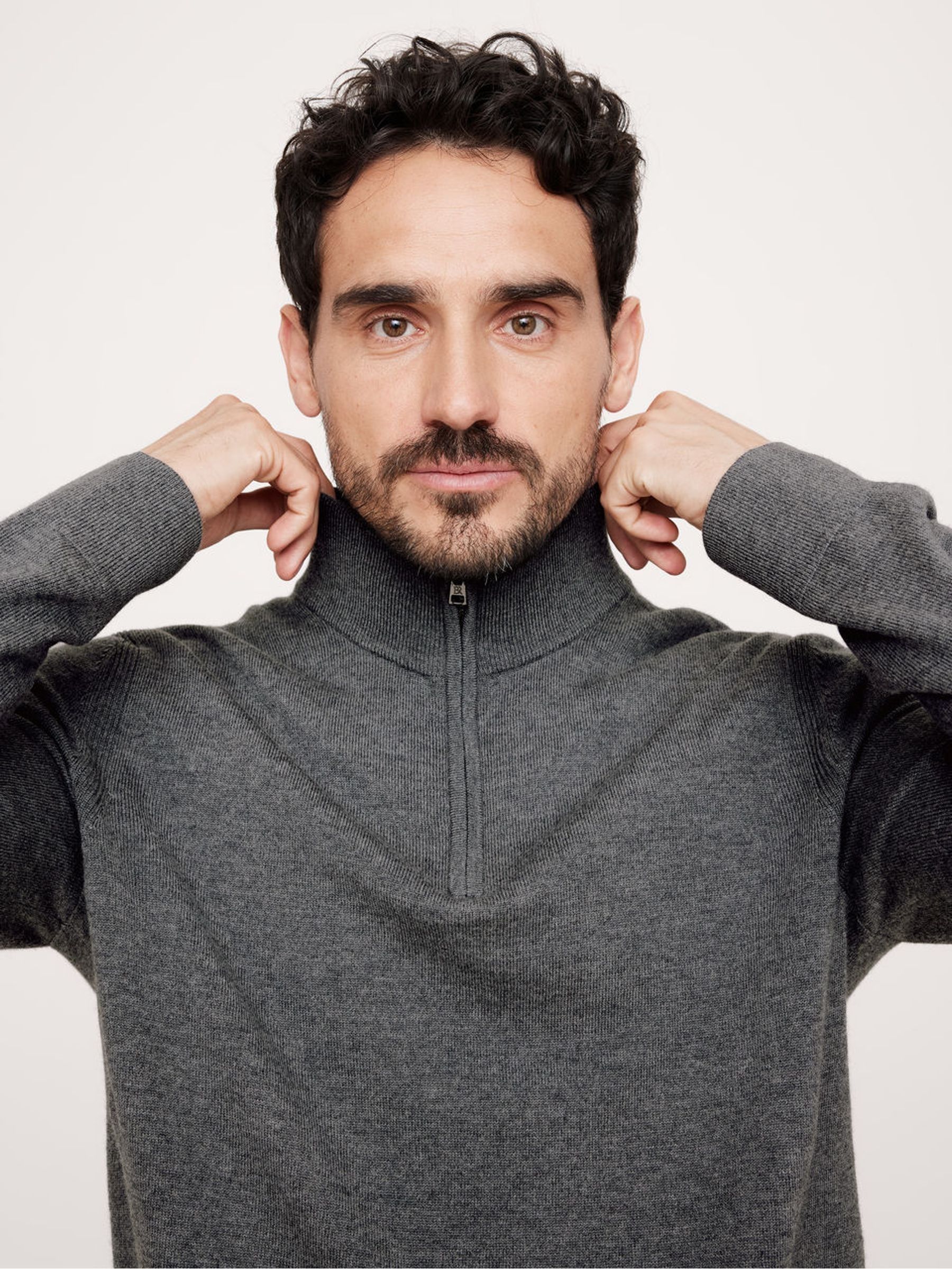 Banana Republic Grey Merino Wool Italian Half-Zip Jumper - Image 4 of 5